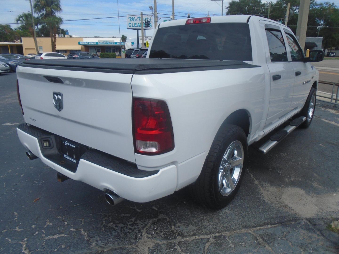 2012 Dodge Ram 1500 ST Crew Cab 2WD (1C6RD6KT4CS) with an 5.7L V8 OHV 16V engine, 6-Speed Automatic transmission, located at 6112 N Florida Avenue, Tampa, FL, 33604, (888) 521-5131, 27.954929, -82.459534 - Photo#5