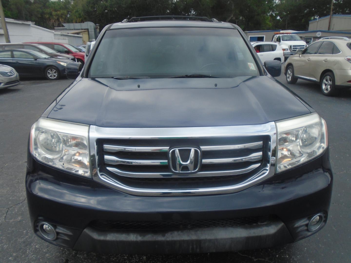 2012 Honda Pilot EX-L 2WD 5-Spd AT (5FNYF3H53CB) with an 3.5L V6 SOHC 24V engine, 5-Speed Automatic transmission, located at 6112 N Florida Avenue, Tampa, FL, 33604, (888) 521-5131, 27.954929, -82.459534 - Photo#1