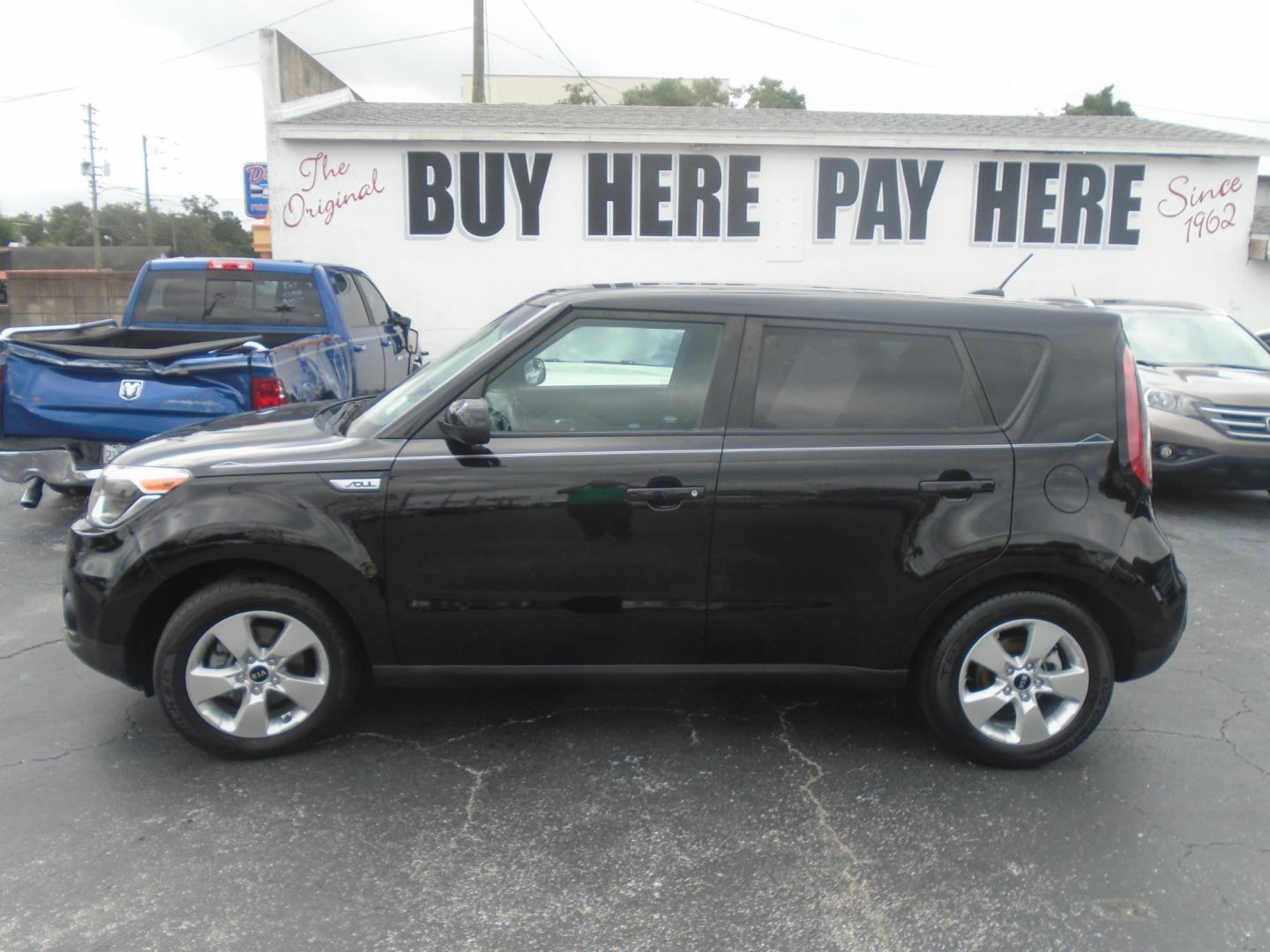 2018 Kia Soul Base 6M (KNDJN2A2XJ7) with an 1.6L L4 DOHC 16V engine, 6M transmission, located at 6112 N Florida Avenue, Tampa, FL, 33604, (888) 521-5131, 27.954929, -82.459534 - Photo#0