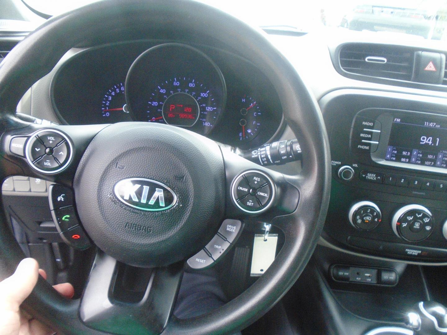 2018 Kia Soul Base 6M (KNDJN2A2XJ7) with an 1.6L L4 DOHC 16V engine, 6M transmission, located at 6112 N Florida Avenue, Tampa, FL, 33604, (888) 521-5131, 27.954929, -82.459534 - Photo#11