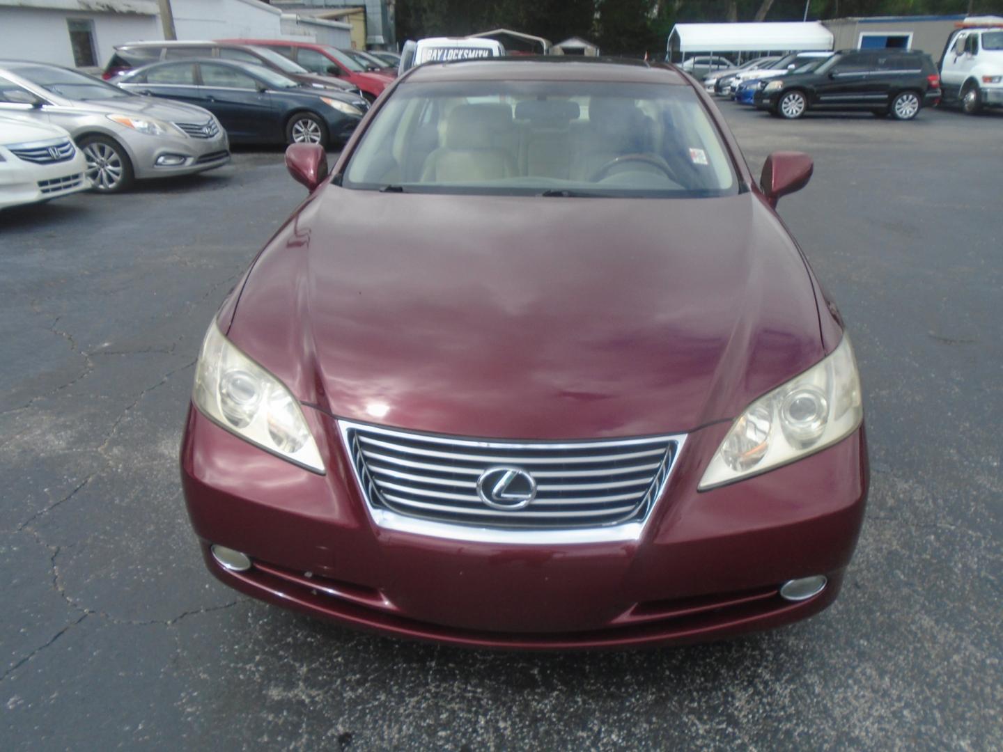 2007 Lexus ES 350 Sedan (JTHBJ46G472) with an 3.5L V6 DOHC 24V engine, 6-Speed Automatic Overdrive transmission, located at 6112 N Florida Avenue, Tampa, FL, 33604, (888) 521-5131, 27.954929, -82.459534 - Photo#1