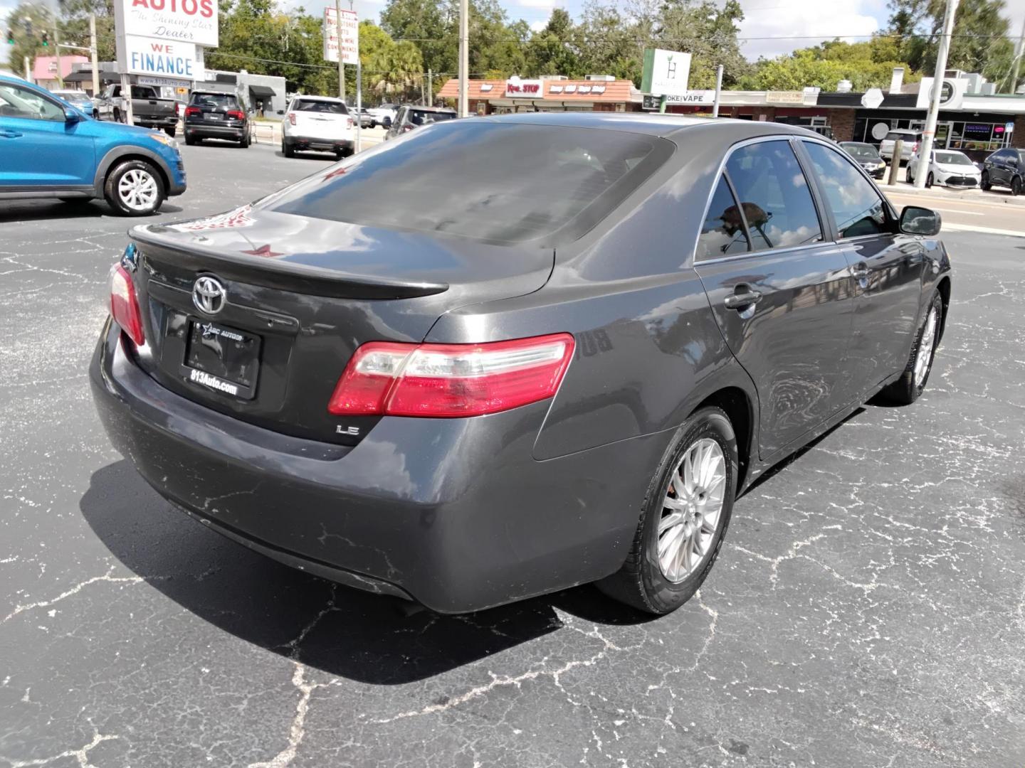 2009 GRAY /Grey Toyota Camry CE 5-Spd AT (4T1BE46K59U) with an 2.4L L4 DOHC 16V engine, 5-Speed Automatic Overdrive transmission, located at 6112 N Florida Avenue, Tampa, FL, 33604, (888) 521-5131, 27.954929, -82.459534 - 499$ down plus tax & tag. - Photo#6