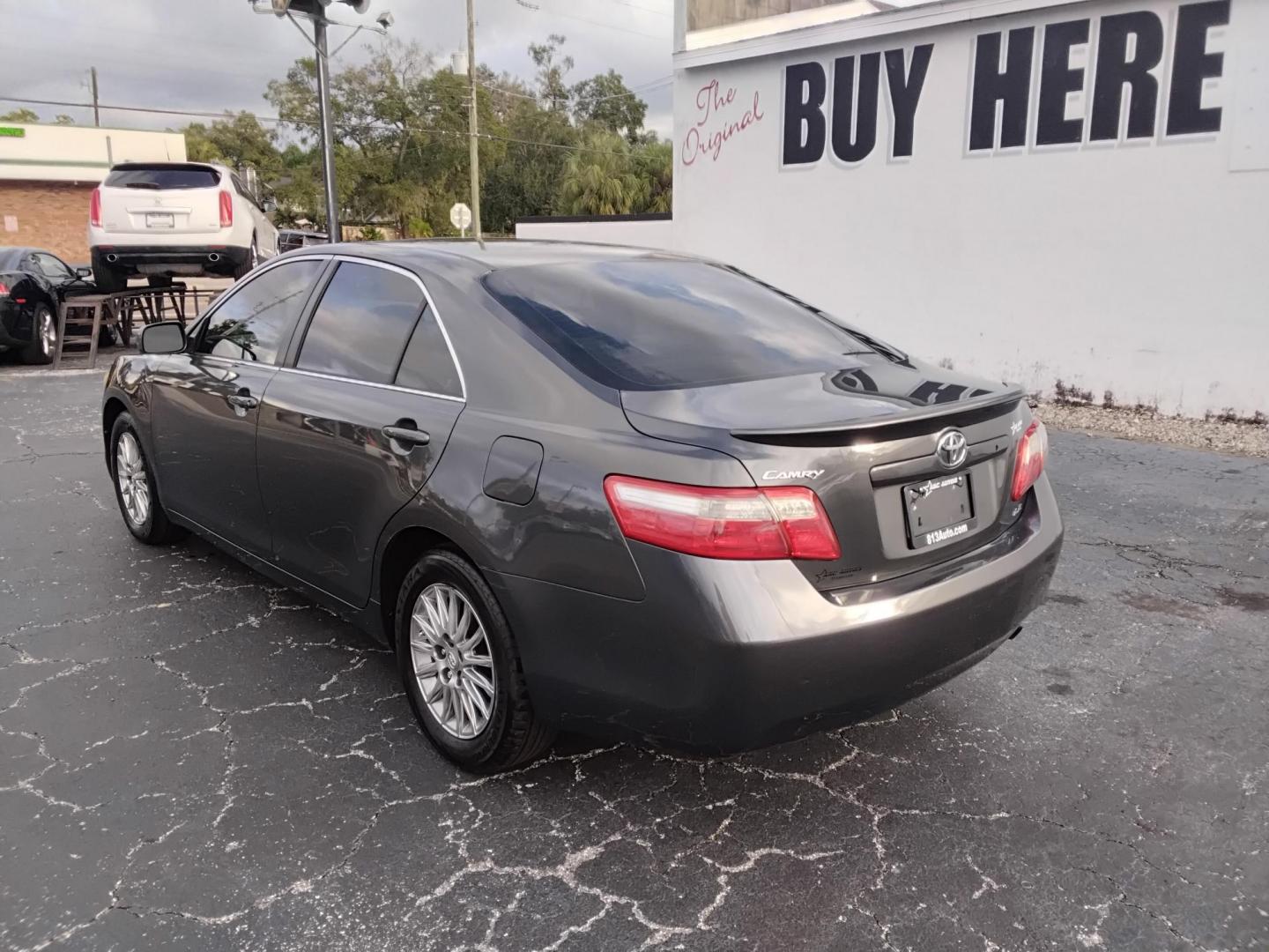 2009 GRAY /Grey Toyota Camry CE 5-Spd AT (4T1BE46K59U) with an 2.4L L4 DOHC 16V engine, 5-Speed Automatic Overdrive transmission, located at 6112 N Florida Avenue, Tampa, FL, 33604, (888) 521-5131, 27.954929, -82.459534 - 499$ down plus tax & tag. - Photo#5