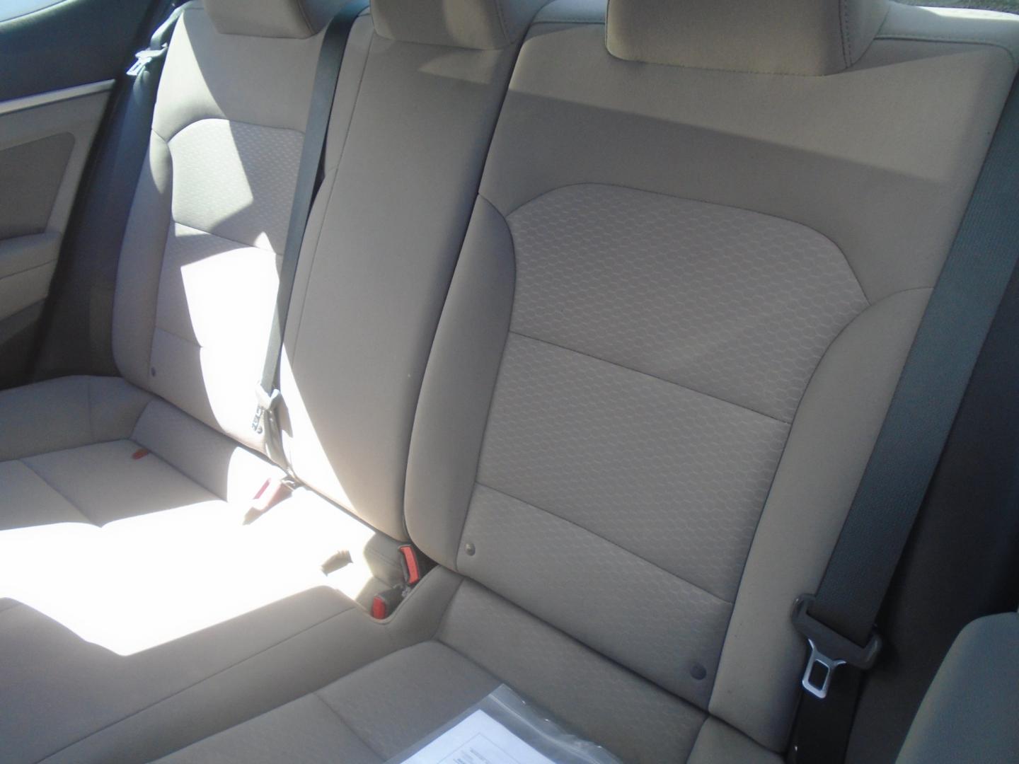 2019 RED /Beige Hyundai Elantra Limited (5NPD84LF2KH) with an 1.8L L4 DOHC 16V engine, 6A transmission, located at 6112 N Florida Avenue, Tampa, FL, 33604, (888) 521-5131, 27.954929, -82.459534 - 499$ down plus tax & tag. - Photo#12