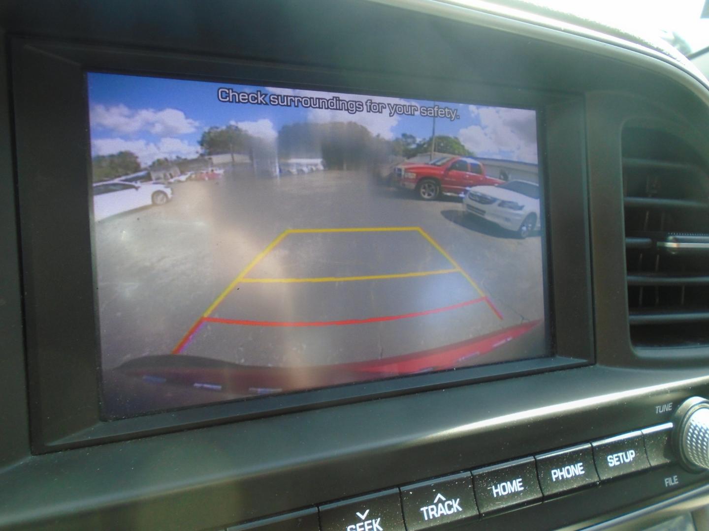 2019 RED /Beige Hyundai Elantra Limited (5NPD84LF2KH) with an 1.8L L4 DOHC 16V engine, 6A transmission, located at 6112 N Florida Avenue, Tampa, FL, 33604, (888) 521-5131, 27.954929, -82.459534 - 499$ down plus tax & tag. - Photo#16