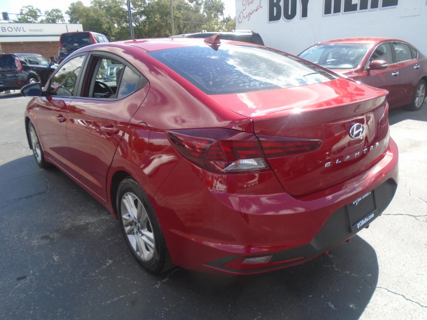2019 RED /Beige Hyundai Elantra Limited (5NPD84LF2KH) with an 1.8L L4 DOHC 16V engine, 6A transmission, located at 6112 N Florida Avenue, Tampa, FL, 33604, (888) 521-5131, 27.954929, -82.459534 - 499$ down plus tax & tag. - Photo#5
