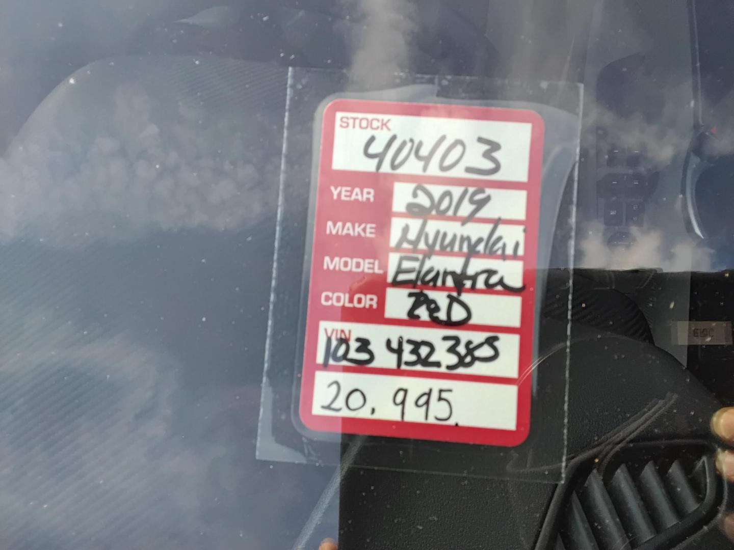 2019 RED /Beige Hyundai Elantra Limited (5NPD84LF2KH) with an 1.8L L4 DOHC 16V engine, 6A transmission, located at 6112 N Florida Avenue, Tampa, FL, 33604, (888) 521-5131, 27.954929, -82.459534 - 499$ down plus tax & tag. - Photo#27