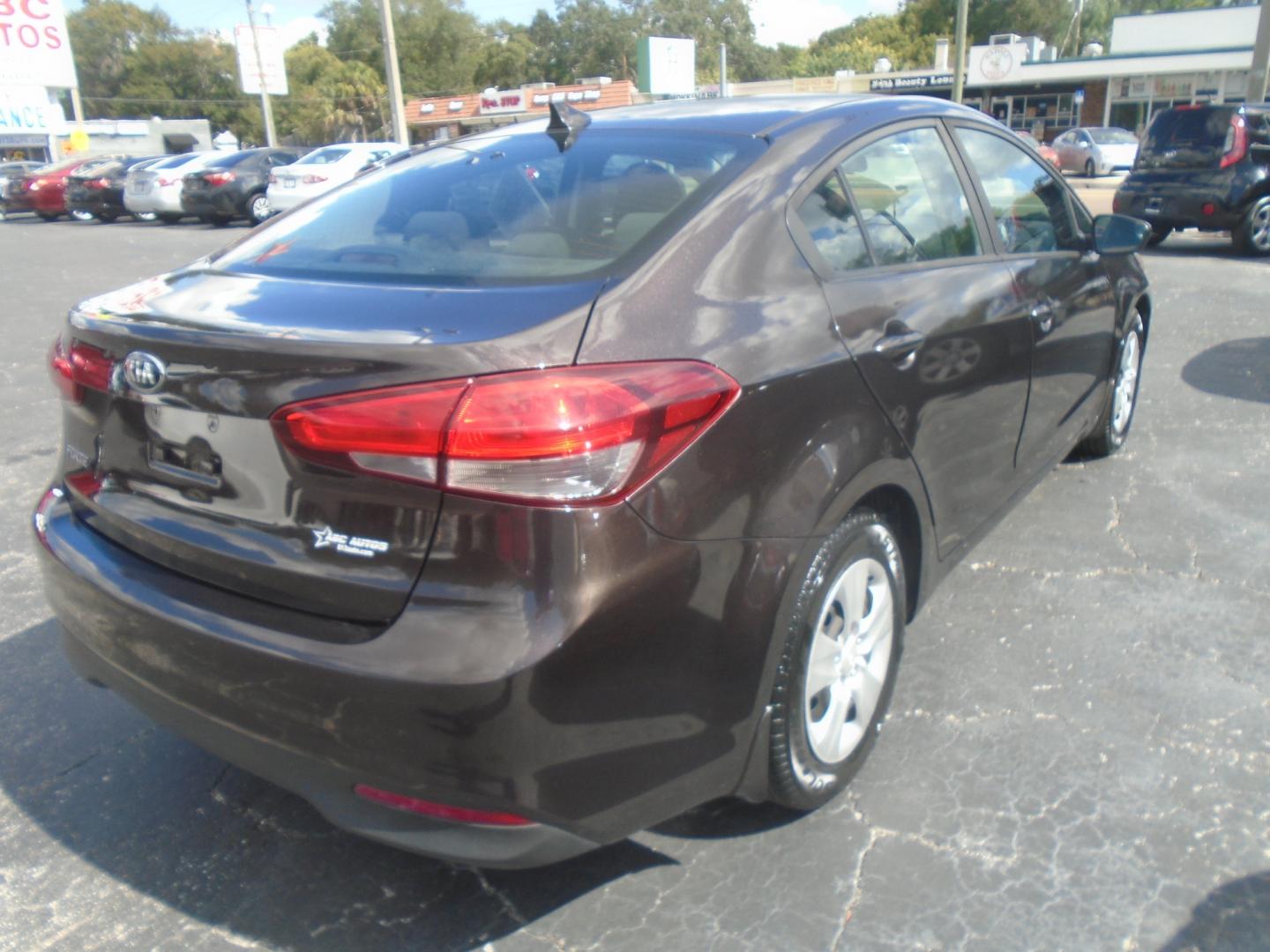 2017 Kia Forte LX 6M (3KPFK4A71HE) with an 2.0L L4 DOHC 16V engine, 6M transmission, located at 6112 N Florida Avenue, Tampa, FL, 33604, (888) 521-5131, 27.954929, -82.459534 - Photo#3