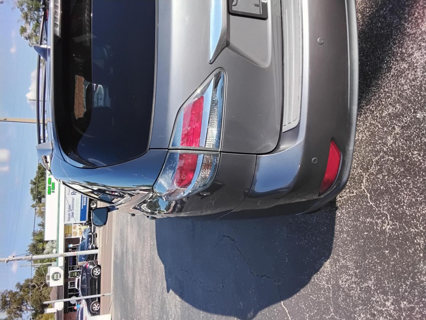 2015 GRAY /Black Lexus RX 350 FWD (2T2ZK1BA8FC) with an 3.5L V6 DOHC 24V engine, 6-Speed Automatic transmission, located at 6112 N Florida Avenue, Tampa, FL, 33604, (888) 521-5131, 27.954929, -82.459534 - 499$ down plus tax & tag. - Photo#8