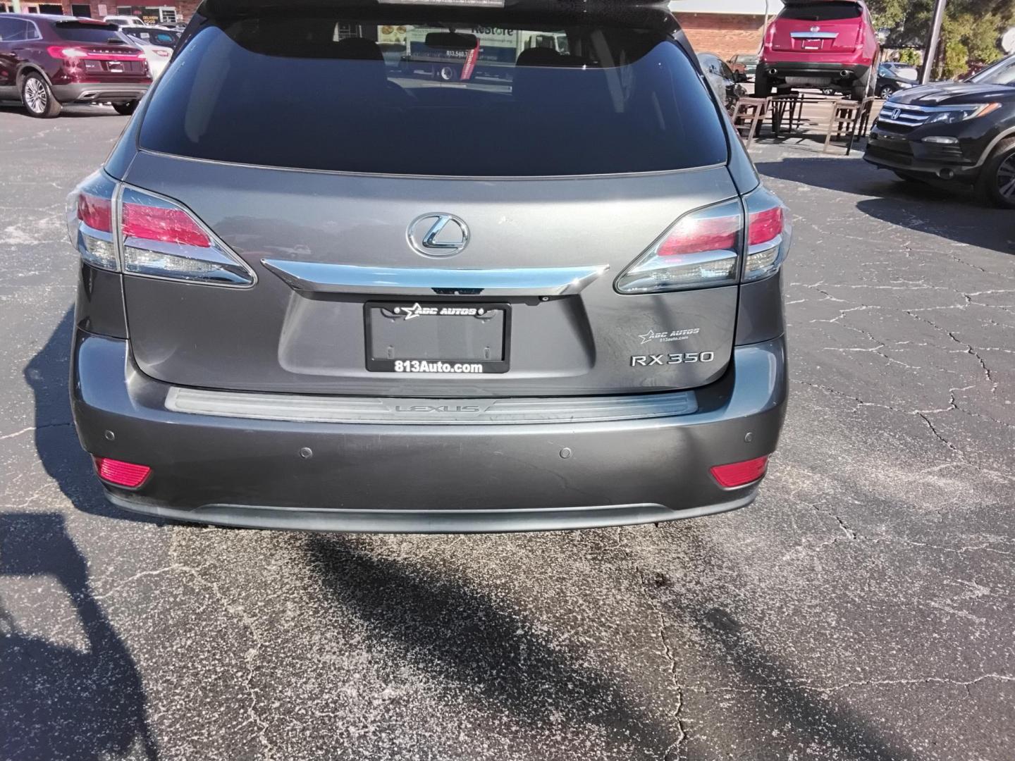 2015 GRAY /Black Lexus RX 350 FWD (2T2ZK1BA8FC) with an 3.5L V6 DOHC 24V engine, 6-Speed Automatic transmission, located at 6112 N Florida Avenue, Tampa, FL, 33604, (888) 521-5131, 27.954929, -82.459534 - 499$ down plus tax & tag. - Photo#12