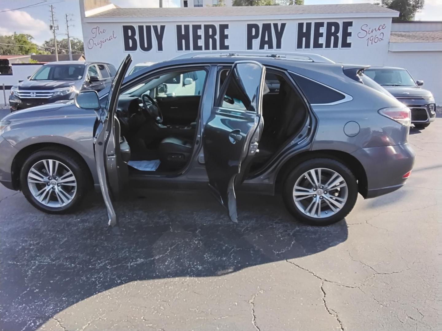 2015 GRAY /Black Lexus RX 350 FWD (2T2ZK1BA8FC) with an 3.5L V6 DOHC 24V engine, 6-Speed Automatic transmission, located at 6112 N Florida Avenue, Tampa, FL, 33604, (888) 521-5131, 27.954929, -82.459534 - 499$ down plus tax & tag. - Photo#1