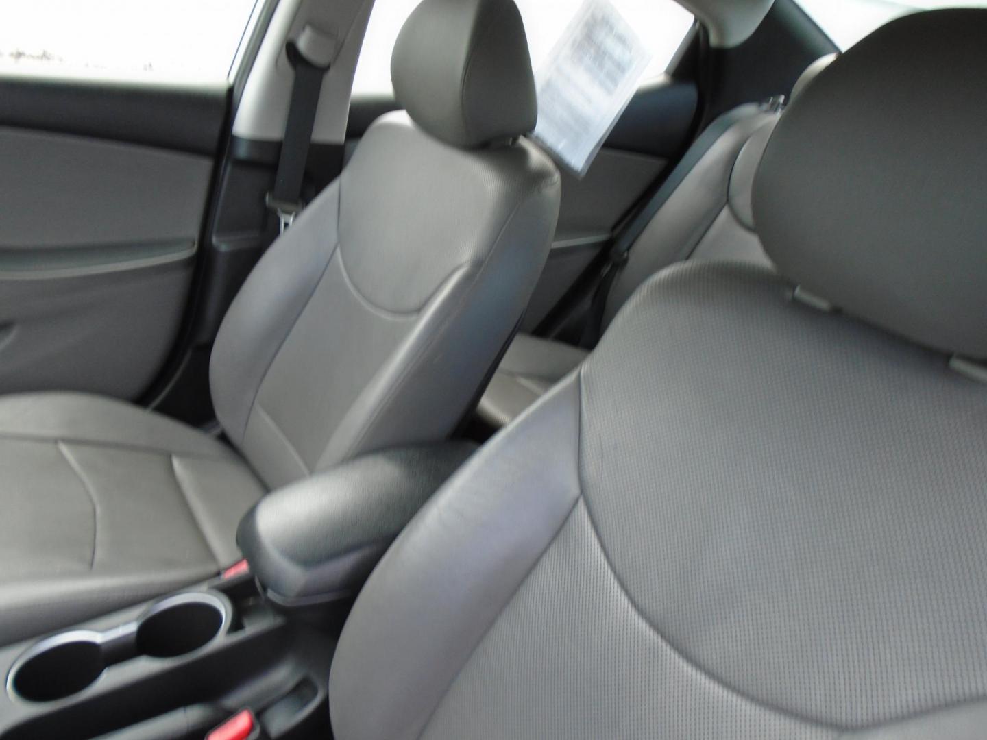 2015 SILVER /Grey Hyundai Elantra (KMHDH4AH5FU) , located at 6112 N Florida Avenue, Tampa, FL, 33604, (888) 521-5131, 27.954929, -82.459534 - 499$ down plus tax & tag. - Photo#12