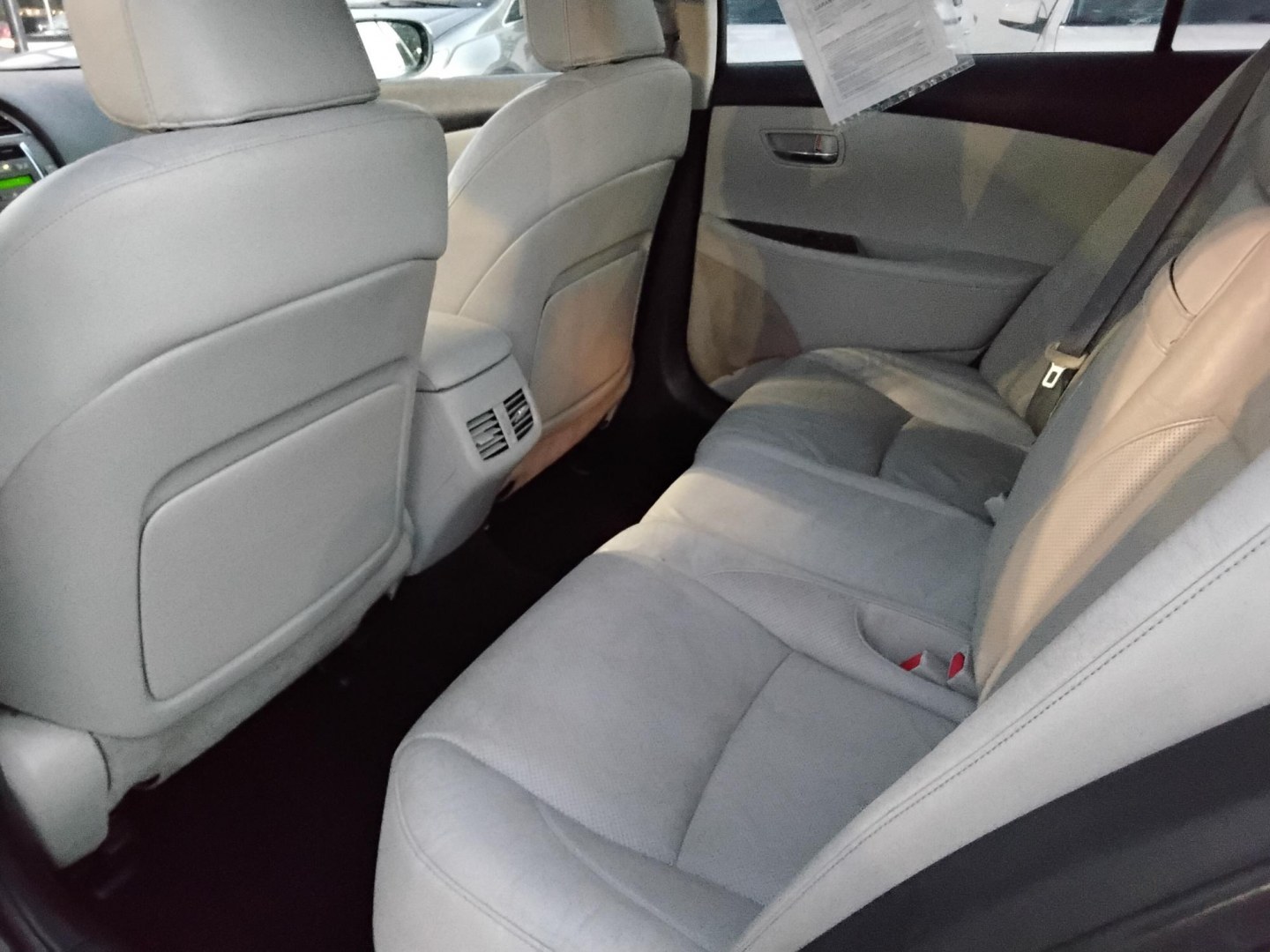 2010 GRAY /Beige Lexus ES 350 Sedan (JTHBK1EG2A2) with an 3.5L V6 DOHC 24V engine, 6-Speed Automatic transmission, located at 6112 N Florida Avenue, Tampa, FL, 33604, (888) 521-5131, 27.954929, -82.459534 - 499$ down plus tax & tag.- Photo#9