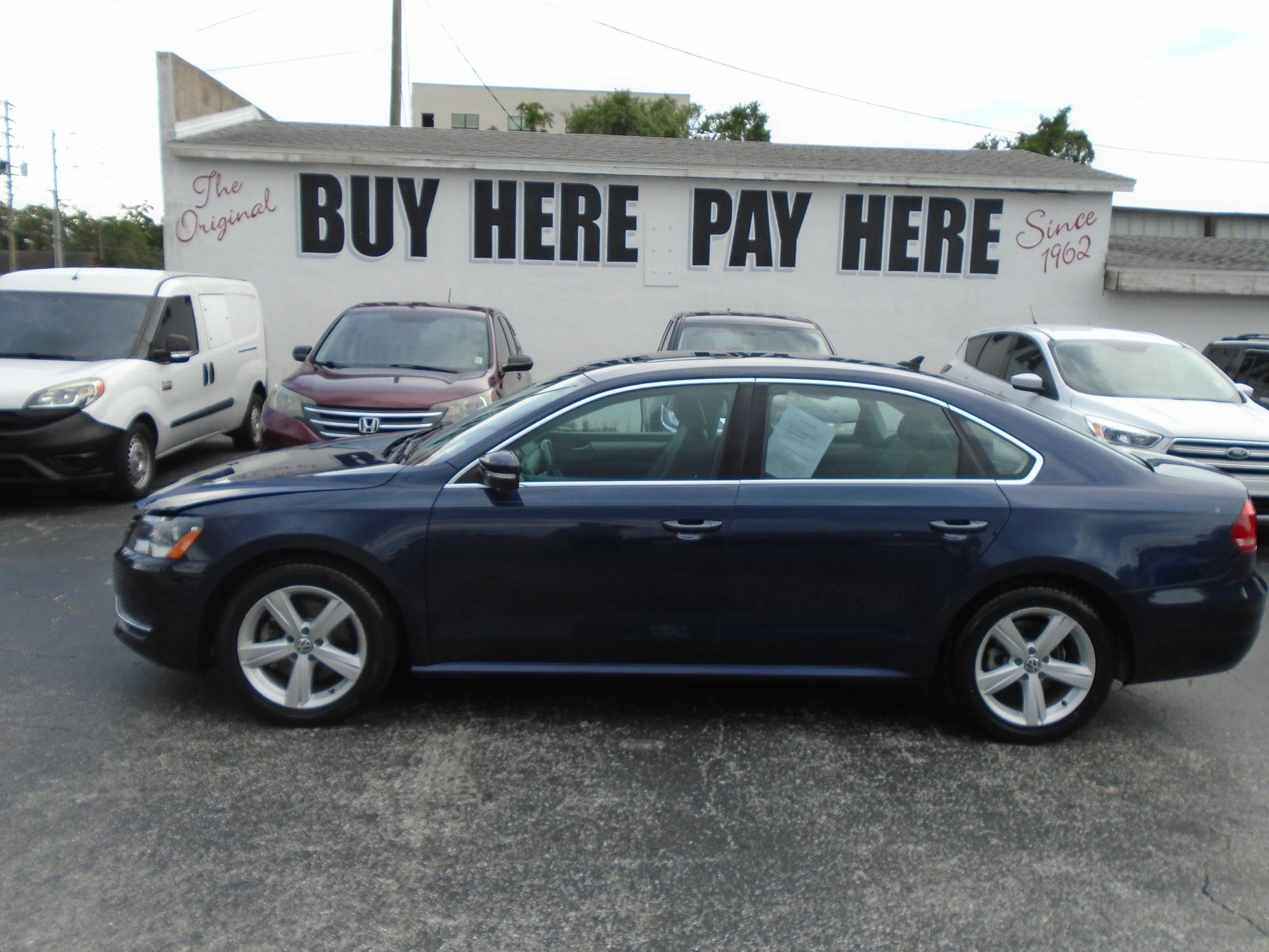 photo of 2012 Volkswagen Passat 2.5L SE AT