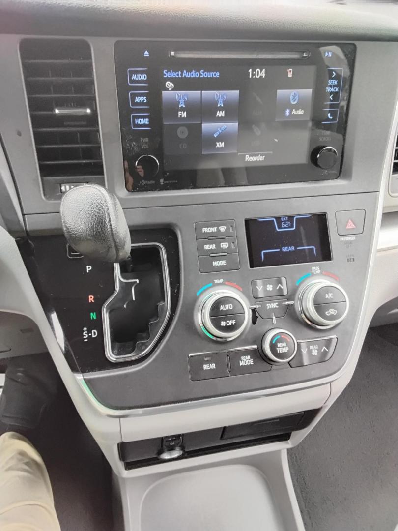 2015 BLUE /Beige Toyota Sienna (5TDKK3DC0FS) , located at 6112 N Florida Avenue, Tampa, FL, 33604, (888) 521-5131, 27.954929, -82.459534 - $499 down plus tax & tag. - Photo#19