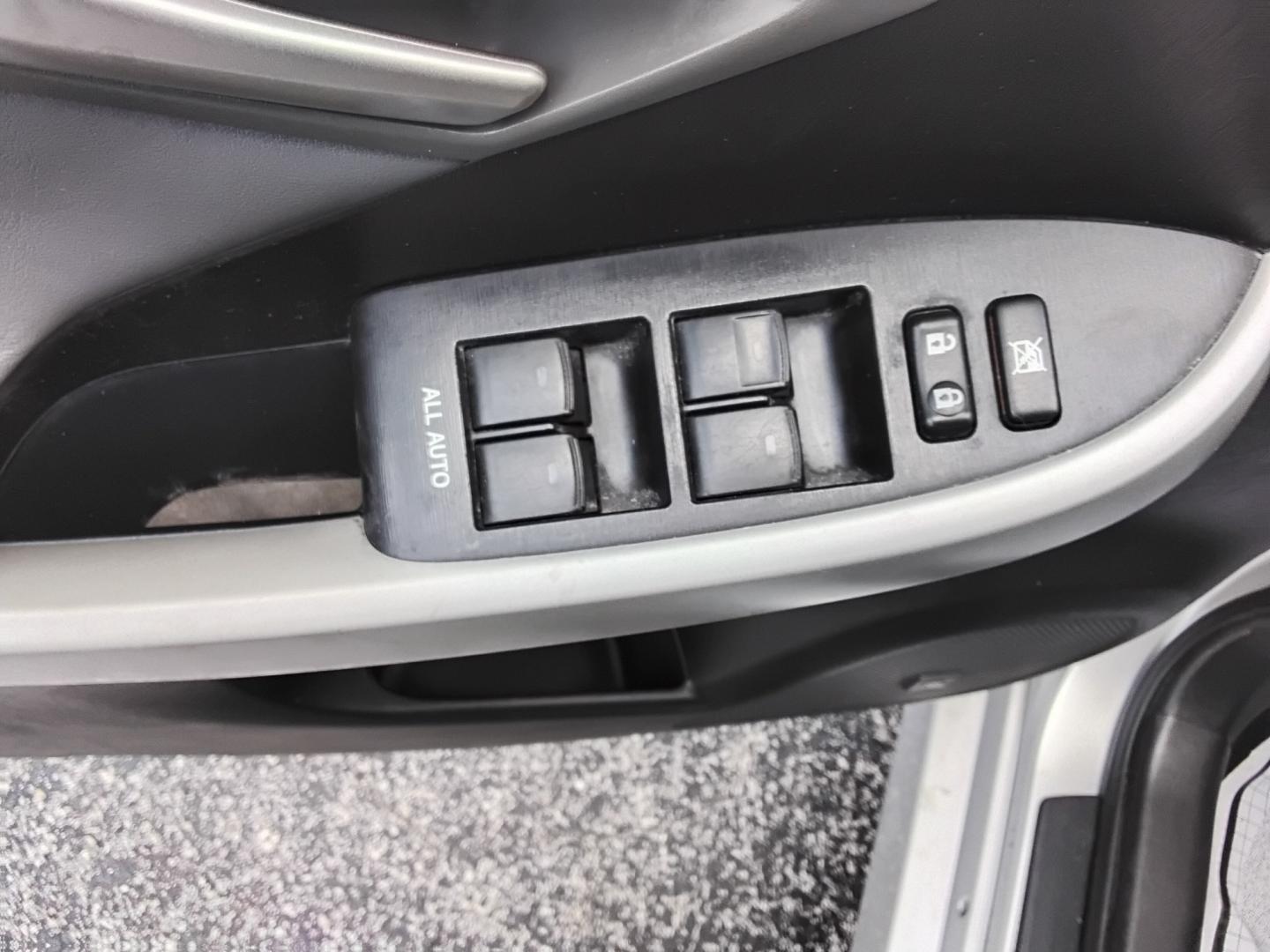 2012 SILVER /Black Toyota Prius (JTDKN3DP0C3) , located at 6112 N Florida Avenue, Tampa, FL, 33604, (888) 521-5131, 27.954929, -82.459534 - $499 DOWN PLUS TAX & TAG- Photo#17