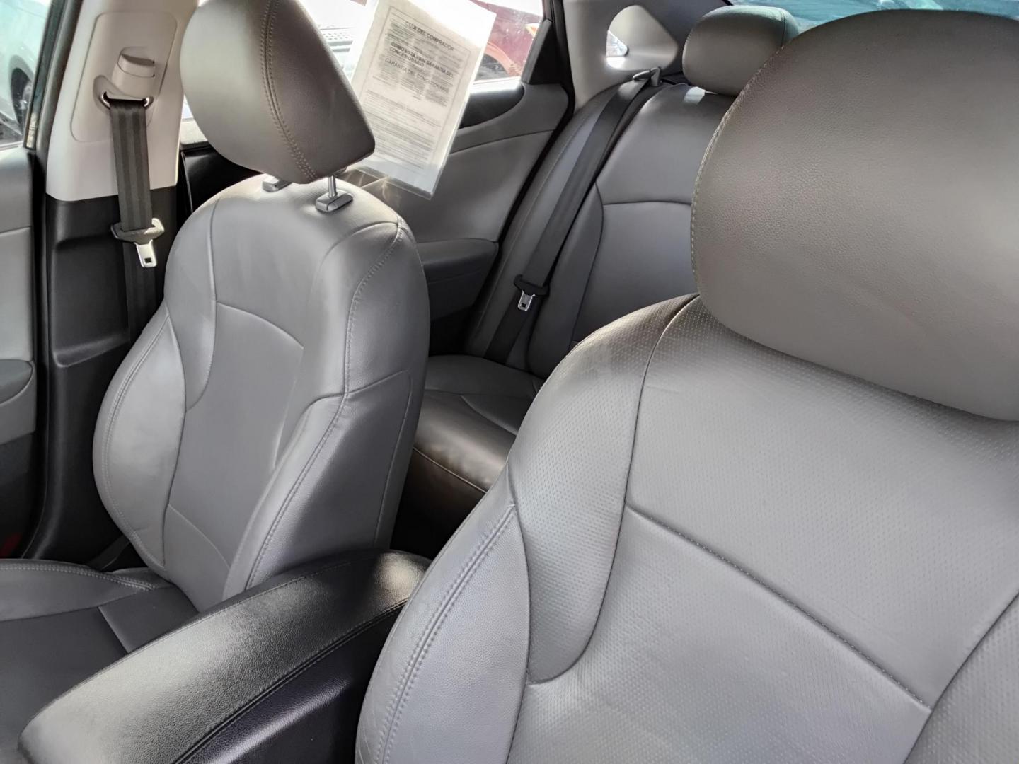 2013 Blue /Grey Hyundai Sonata (5NPEC4AC3DH) , located at 6112 N Florida Avenue, Tampa, FL, 33604, (888) 521-5131, 27.954929, -82.459534 - $499 DOWN PLUS TAX & TAG. - Photo#12