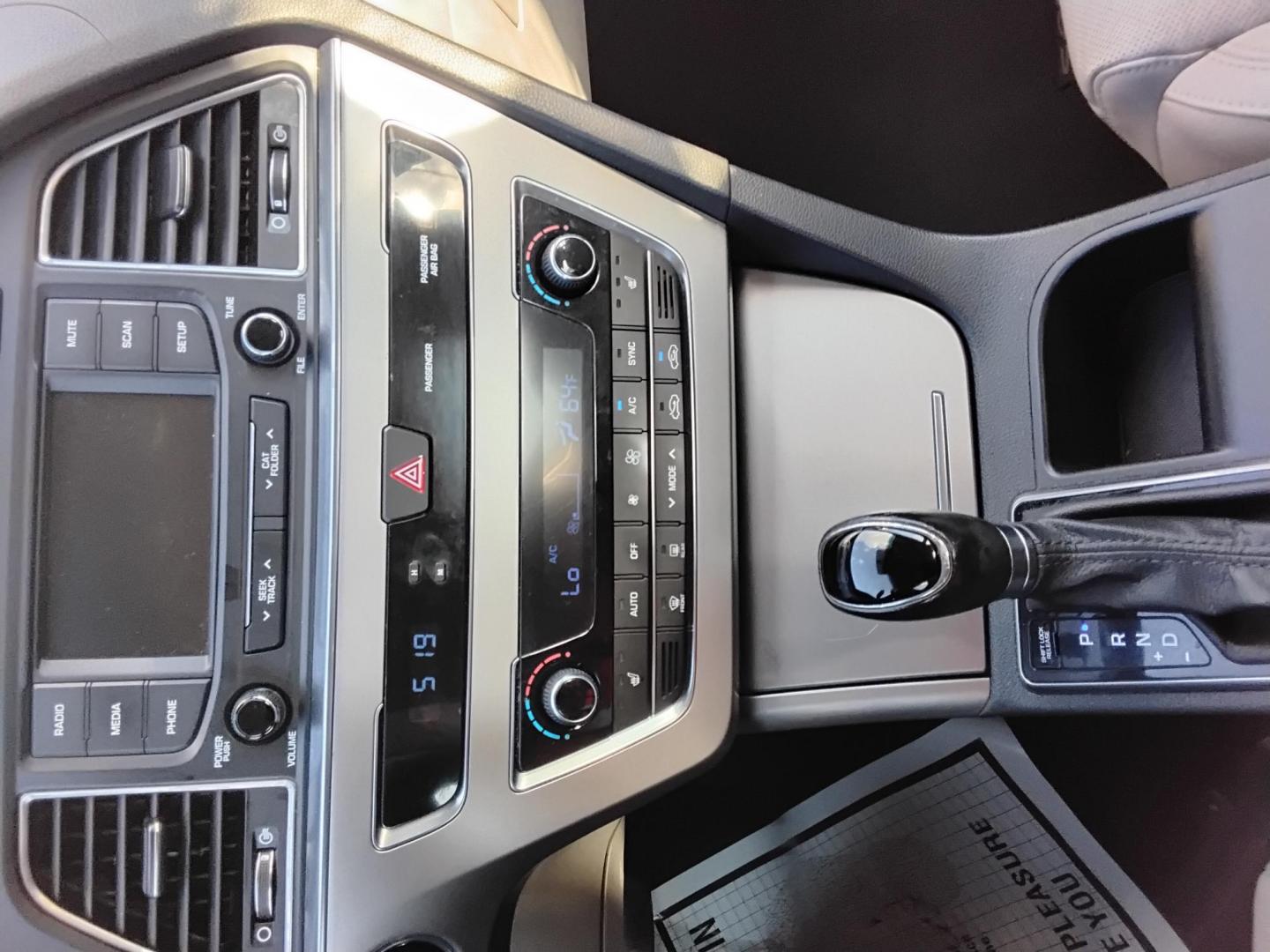 2015 Blue /Grey Hyundai Sonata (5NPE34AF6FH) , located at 6112 N Florida Avenue, Tampa, FL, 33604, (888) 521-5131, 27.954929, -82.459534 - 499$ DOWN PLUS TAX & TAG. - Photo#14