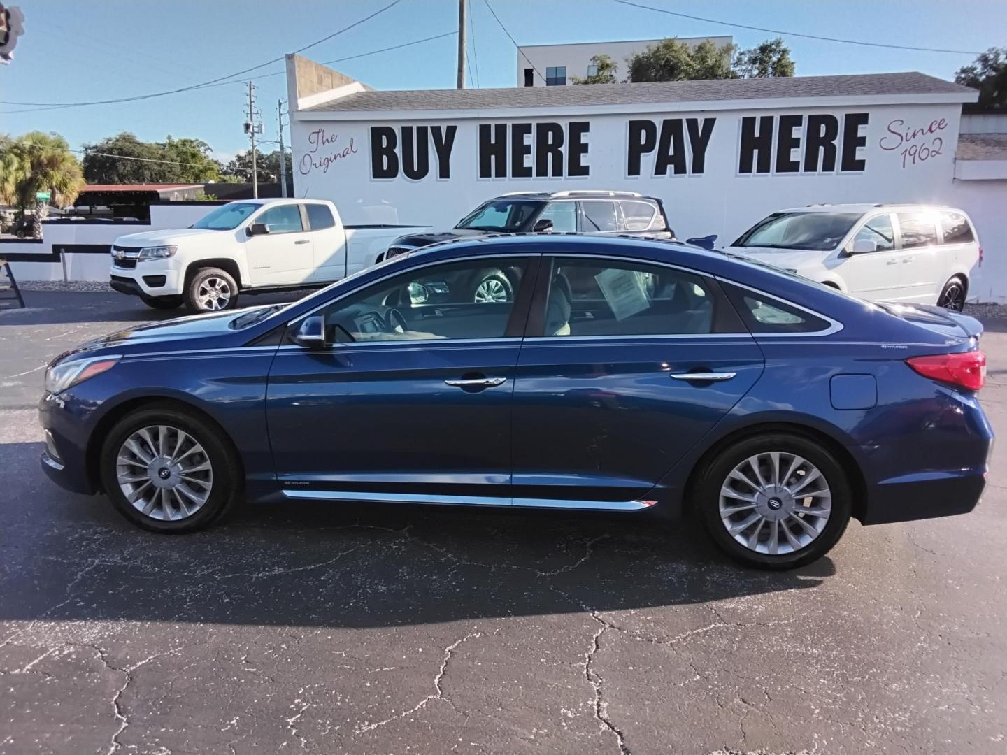 2015 Blue /Grey Hyundai Sonata (5NPE34AF6FH) , located at 6112 N Florida Avenue, Tampa, FL, 33604, (888) 521-5131, 27.954929, -82.459534 - 499$ DOWN PLUS TAX & TAG. - Photo#0
