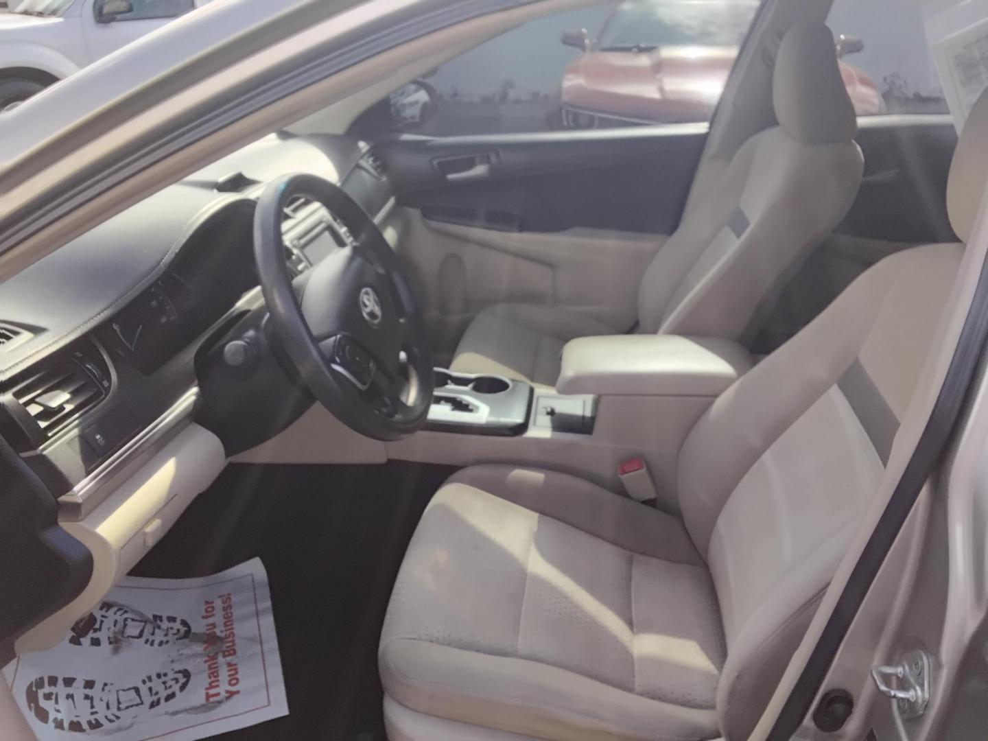 2013 GOLD /Beige Toyota Camry (4T1BF1FK2DU) , located at 6112 N Florida Avenue, Tampa, FL, 33604, (888) 521-5131, 27.954929, -82.459534 - $499 DOWN PLUS TAX & TAG.- Photo#9