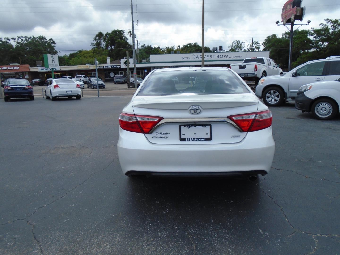 2015 Toyota Camry (4T1BF1FK4FU) , located at 6112 N Florida Avenue, Tampa, FL, 33604, (888) 521-5131, 27.954929, -82.459534 - Photo#3