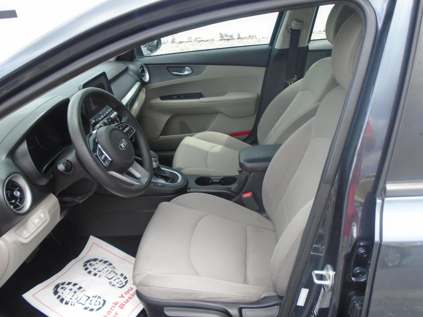 2019 GRAY /Beige Kia Forte (3KPF24AD0KE) , located at 6112 N Florida Avenue, Tampa, FL, 33604, (888) 521-5131, 27.954929, -82.459534 - 499$ down plus tax & tag. - Photo#14