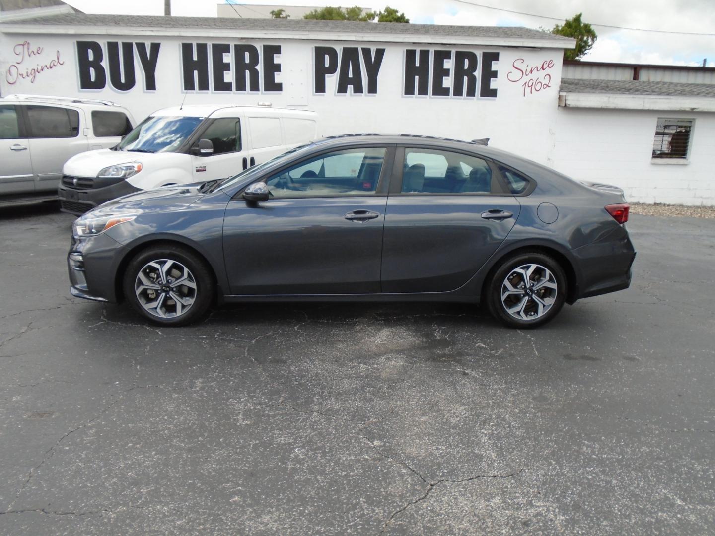 2019 Kia Forte (3KPF24AD0KE) , located at 6112 N Florida Avenue, Tampa, FL, 33604, (888) 521-5131, 27.954929, -82.459534 - Photo#1