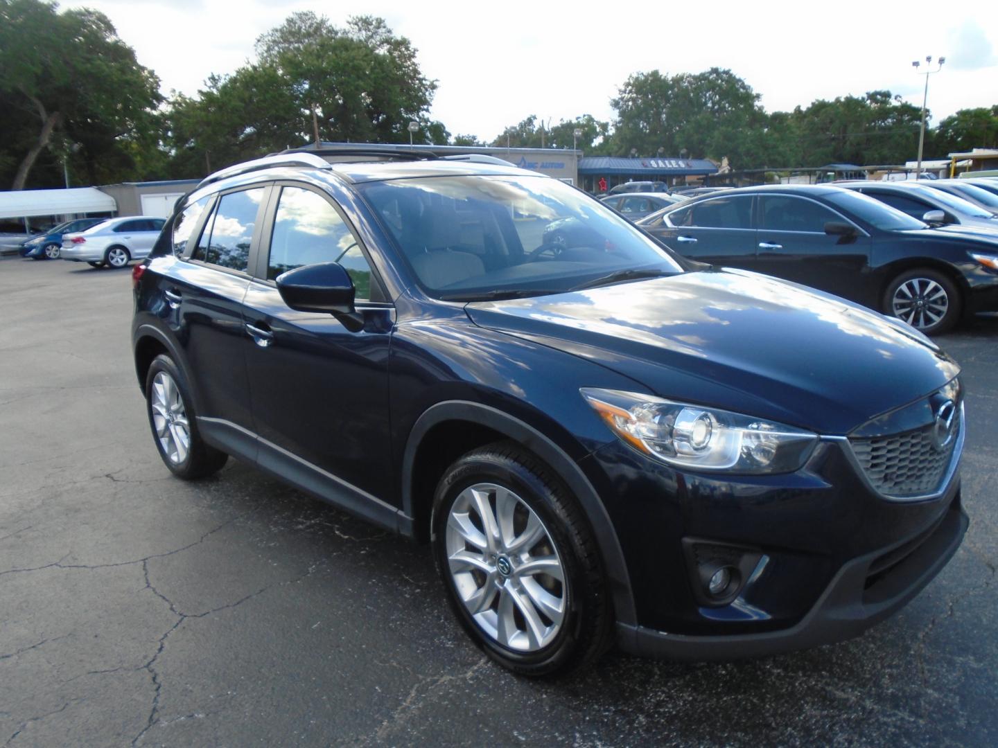 2014 Mazda CX-5 (JM3KE2DY8E0) , located at 6112 N Florida Avenue, Tampa, FL, 33604, (888) 521-5131, 27.954929, -82.459534 - Photo#6