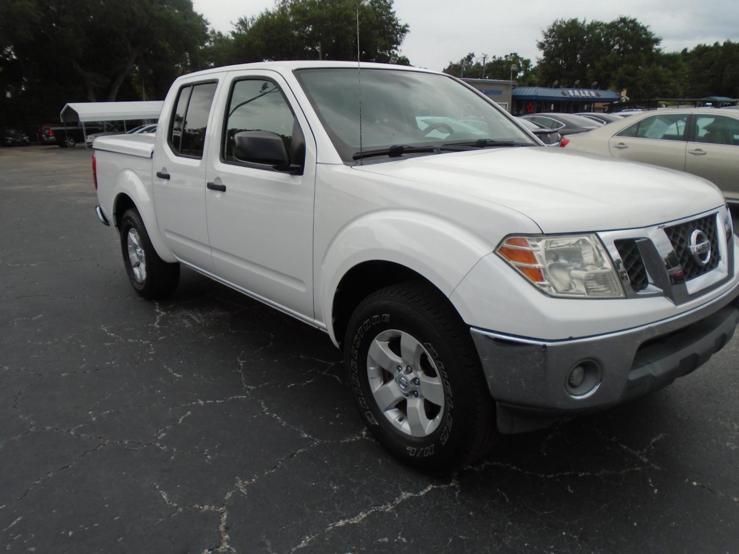 2011 Nissan Frontier (1N6AD0ER2BC) , located at 6112 N Florida Avenue, Tampa, FL, 33604, (888) 521-5131, 27.954929, -82.459534 - Photo#6