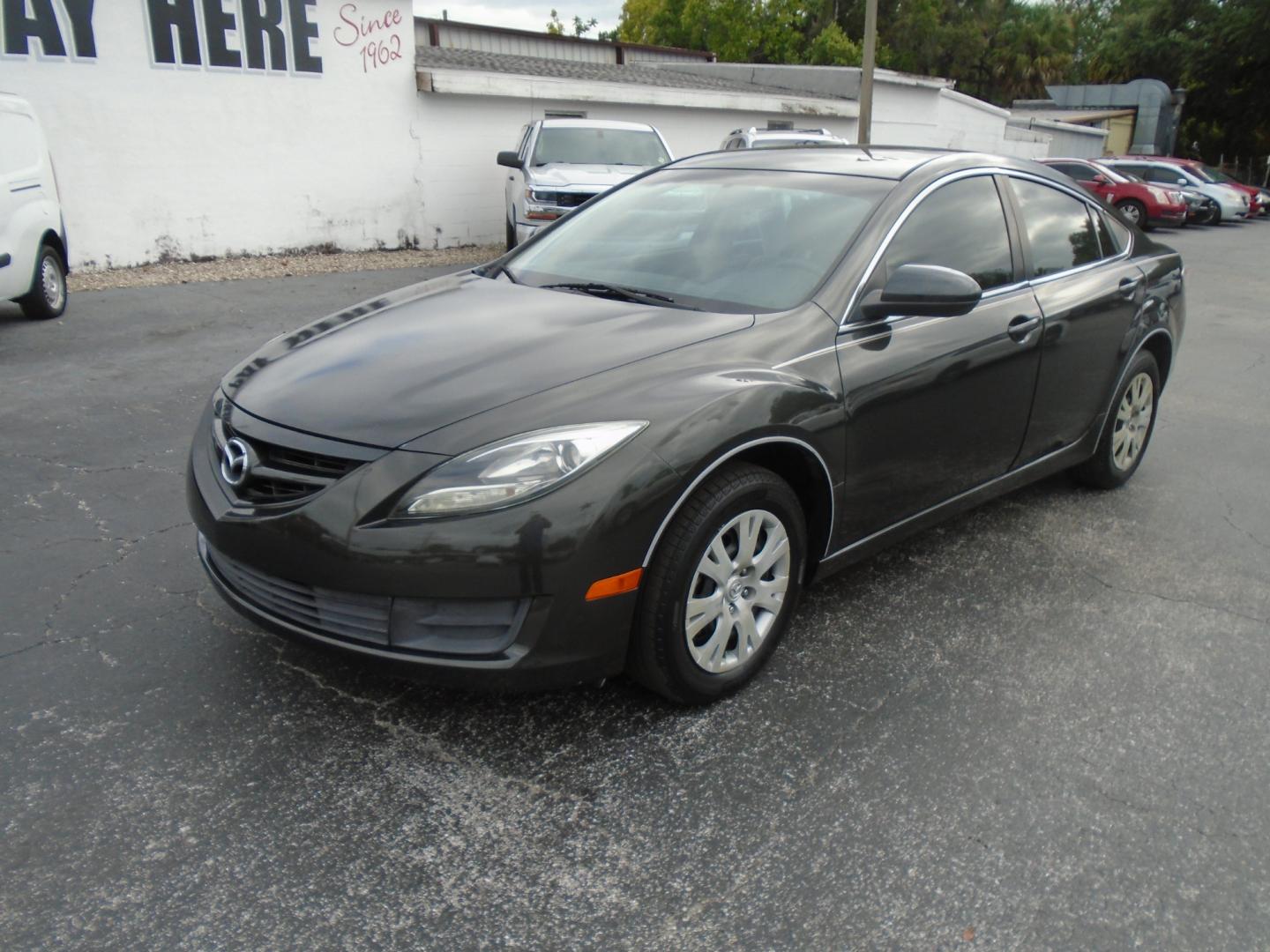 2013 Mazda MAZDA6 (1YVHZ8BH9D5) , located at 6112 N Florida Avenue, Tampa, FL, 33604, (888) 521-5131, 27.954929, -82.459534 - Photo#4