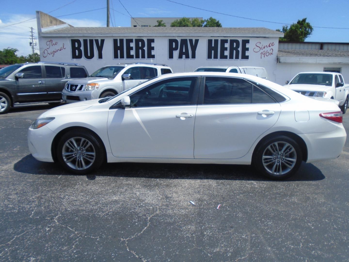 2015 Toyota Camry (4T1BF1FK2FU) , located at 6112 N Florida Avenue, Tampa, FL, 33604, (888) 521-5131, 27.954929, -82.459534 - Photo#0