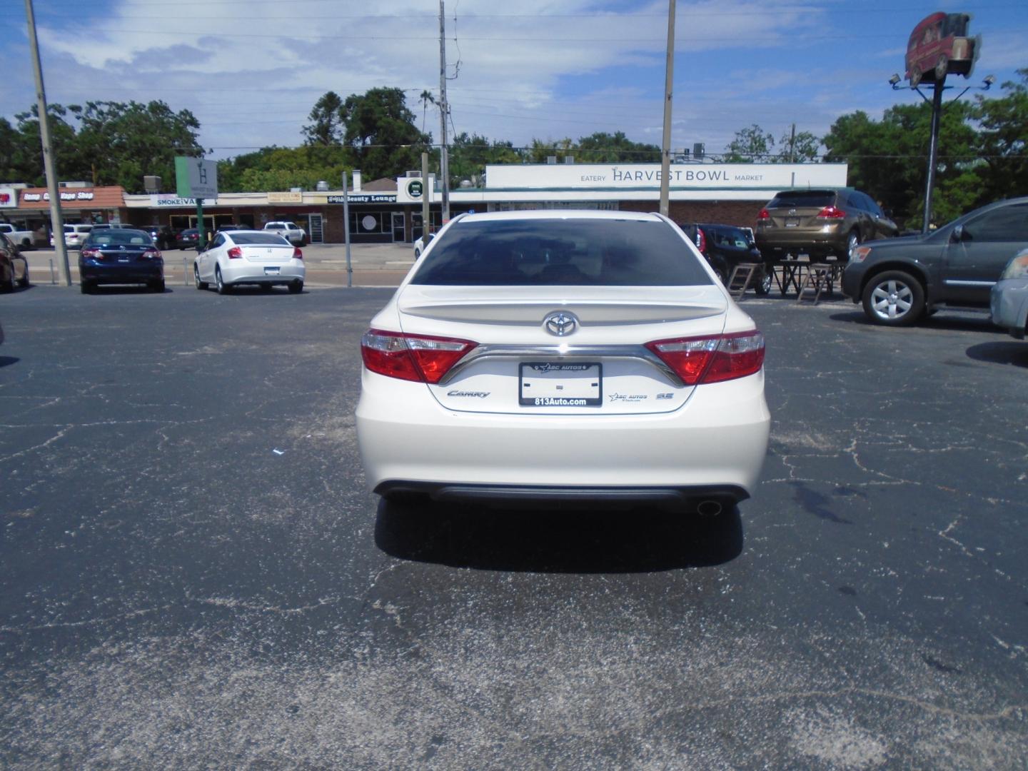 2015 Toyota Camry (4T1BF1FK2FU) , located at 6112 N Florida Avenue, Tampa, FL, 33604, (888) 521-5131, 27.954929, -82.459534 - Photo#3