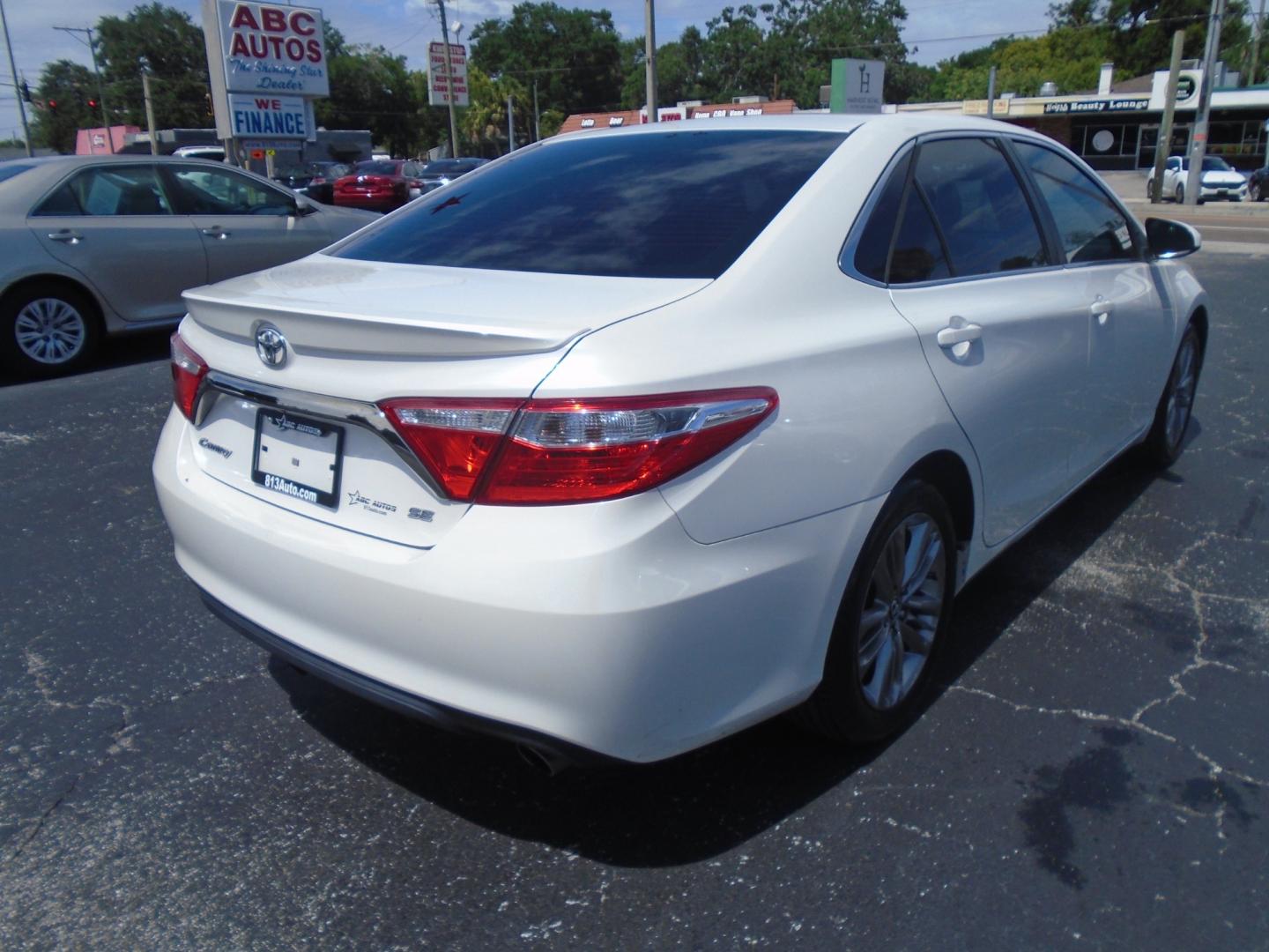 2015 Toyota Camry (4T1BF1FK2FU) , located at 6112 N Florida Avenue, Tampa, FL, 33604, (888) 521-5131, 27.954929, -82.459534 - Photo#6