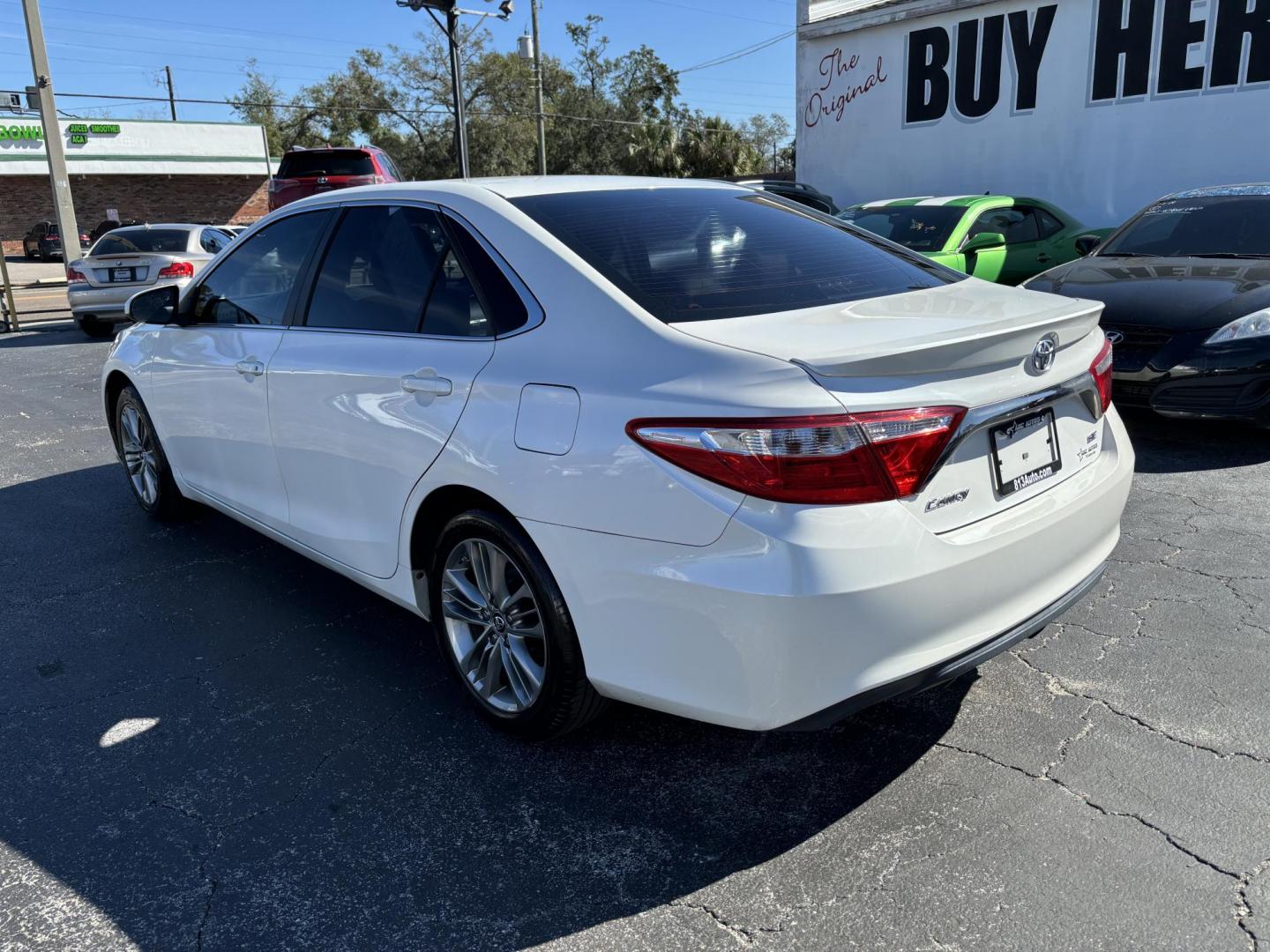 2015 Toyota Camry (4T1BF1FK2FU) , located at 6112 N Florida Avenue, Tampa, FL, 33604, (888) 521-5131, 27.954929, -82.459534 - Photo#9