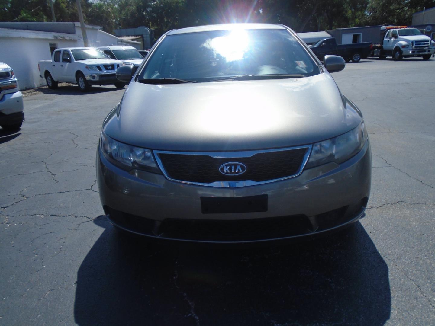 2012 Kia Forte 5-Door (KNAFU5A23C5) , located at 6112 N Florida Avenue, Tampa, FL, 33604, (888) 521-5131, 27.954929, -82.459534 - Photo#1