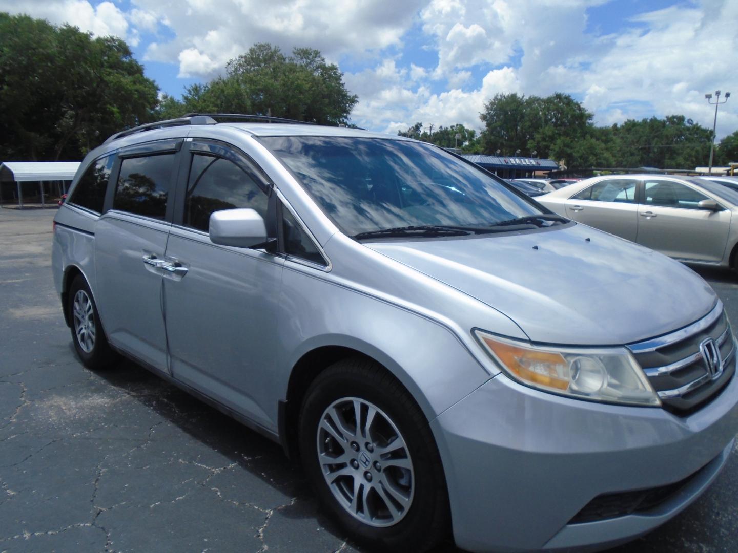 2011 Honda Odyssey (5FNRL5H67BB) , located at 6112 N Florida Avenue, Tampa, FL, 33604, (888) 521-5131, 27.954929, -82.459534 - Photo#7