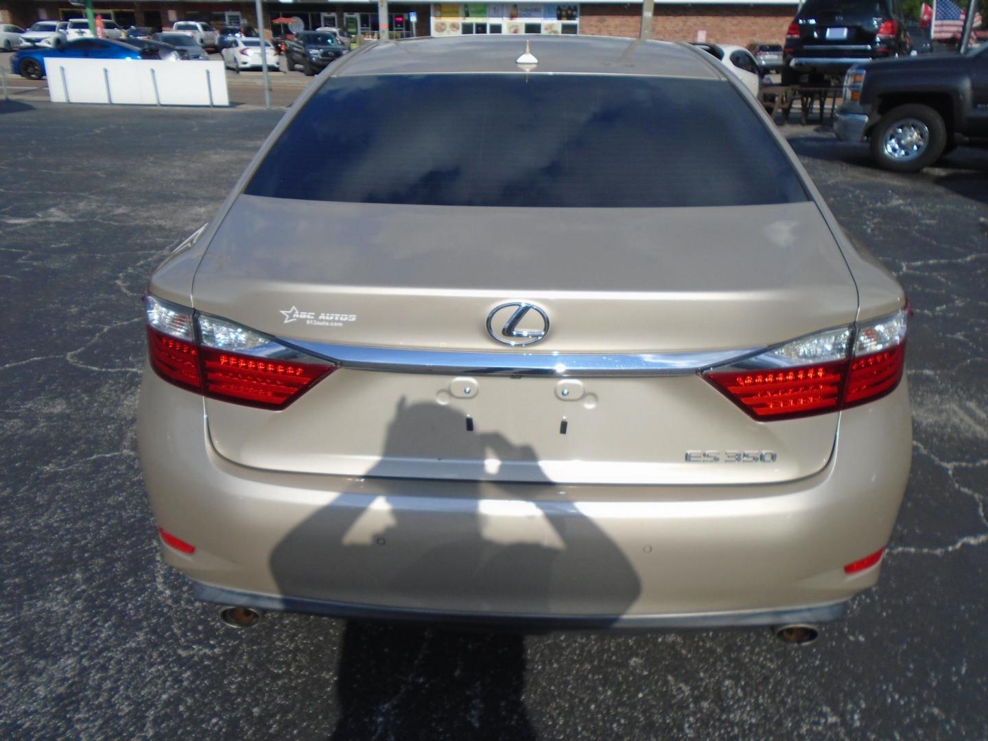 2013 Gold /Beige Lexus ES 350 (JTHBK1GG3D2) , located at 6112 N Florida Avenue, Tampa, FL, 33604, (888) 521-5131, 27.954929, -82.459534 - 499$ Down plus tax & tag. - Photo#11