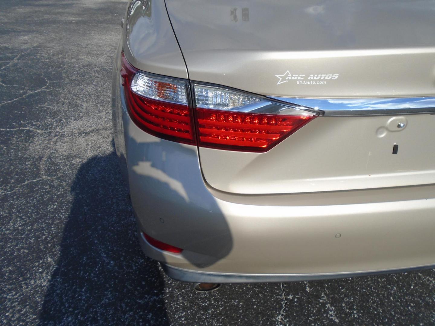 2013 Gold /Beige Lexus ES 350 (JTHBK1GG3D2) , located at 6112 N Florida Avenue, Tampa, FL, 33604, (888) 521-5131, 27.954929, -82.459534 - 499$ Down plus tax & tag. - Photo#12