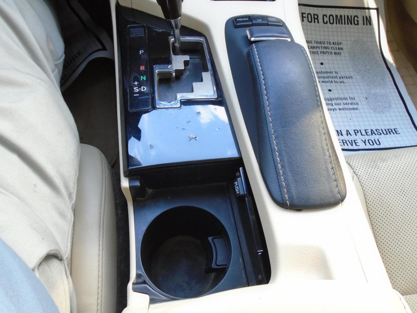 2013 Gold /Beige Lexus ES 350 (JTHBK1GG3D2) , located at 6112 N Florida Avenue, Tampa, FL, 33604, (888) 521-5131, 27.954929, -82.459534 - 499$ Down plus tax & tag. - Photo#21