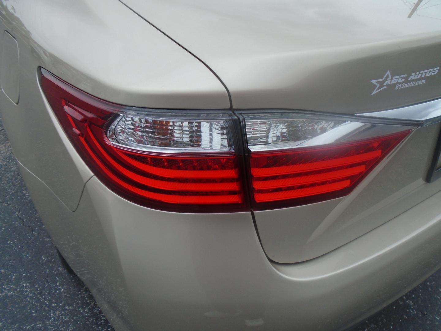 2013 Lexus ES 350 (JTHBK1GG3D2) , located at 6112 N Florida Avenue, Tampa, FL, 33604, (888) 521-5131, 27.954929, -82.459534 - Photo#10