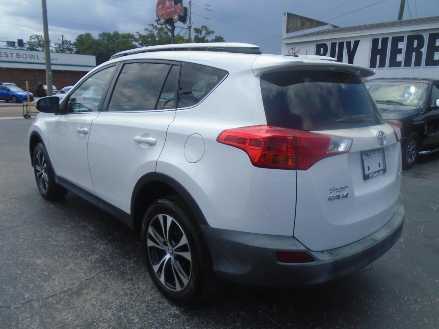 2015 Toyota RAV4 (2T3YFREV1FW) , located at 6112 N Florida Avenue, Tampa, FL, 33604, (888) 521-5131, 27.954929, -82.459534 - Photo#11