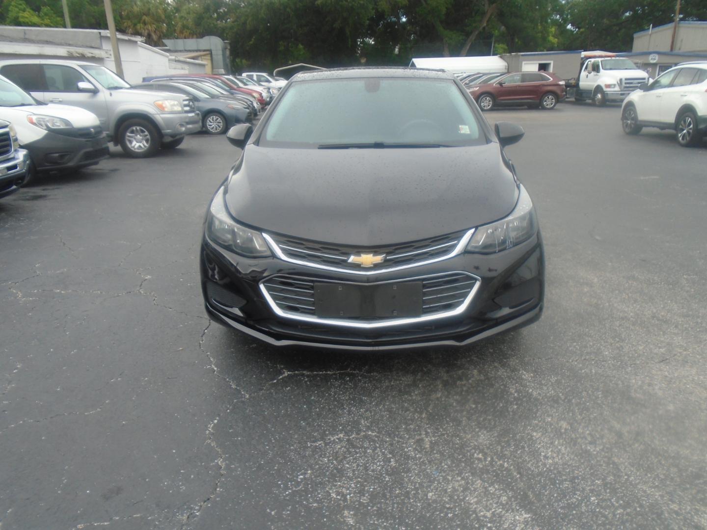 2019 Chevrolet Cruze (1G1BC5SM3K7) , located at 6112 N Florida Avenue, Tampa, FL, 33604, (888) 521-5131, 27.954929, -82.459534 - Photo#1