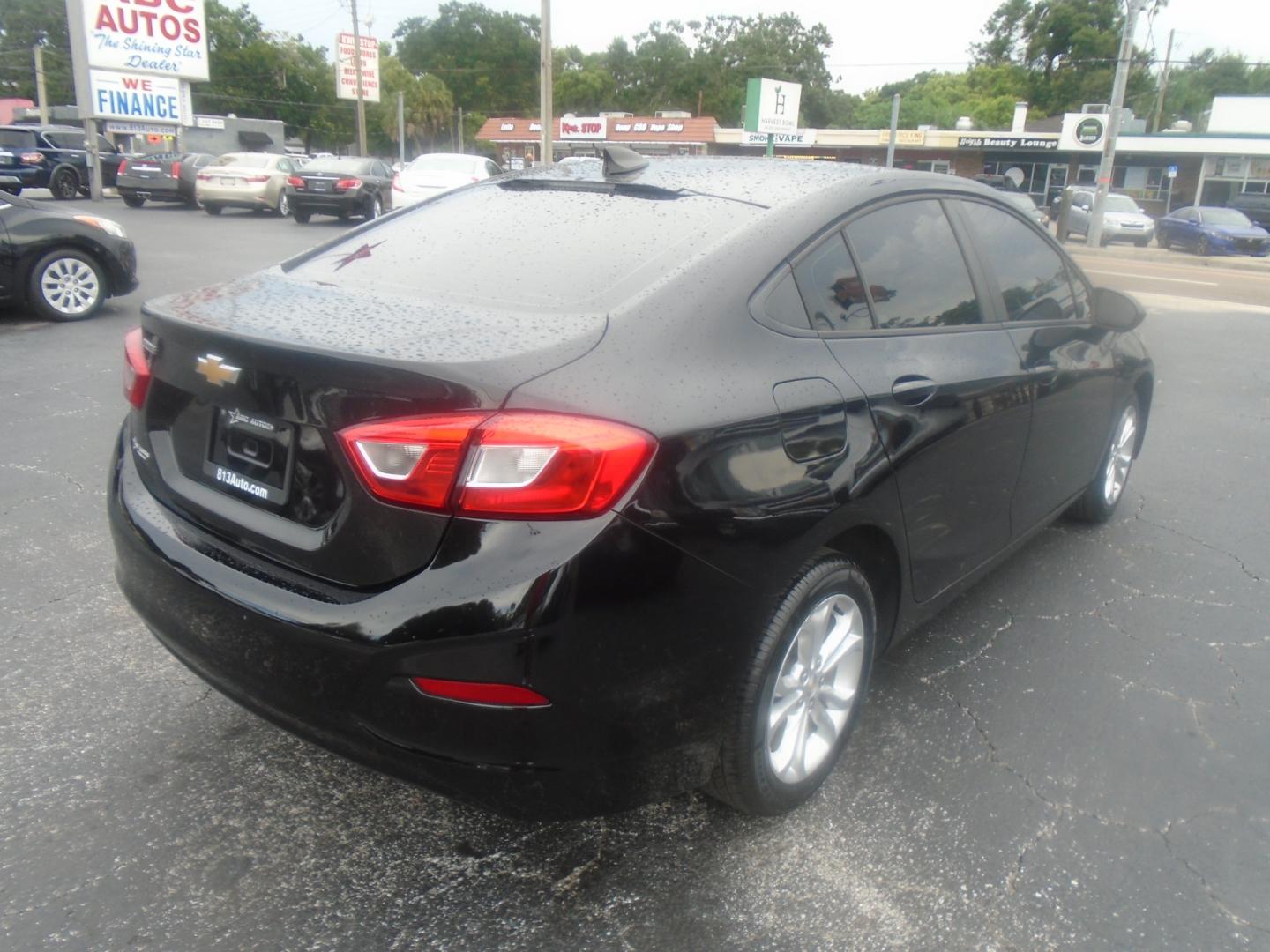 2019 Chevrolet Cruze (1G1BC5SM3K7) , located at 6112 N Florida Avenue, Tampa, FL, 33604, (888) 521-5131, 27.954929, -82.459534 - Photo#6