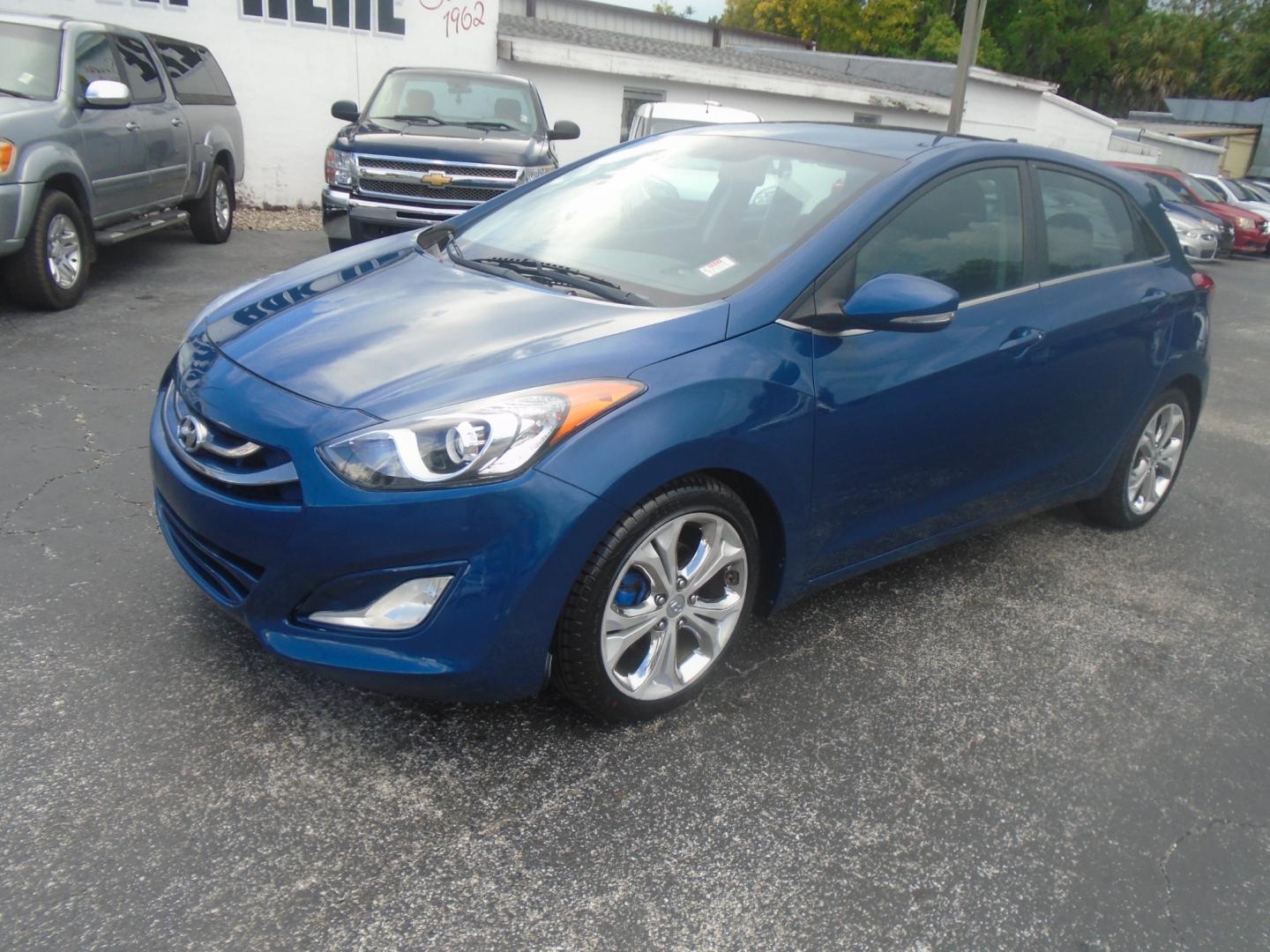 2014 Hyundai Elantra GT (KMHD35LH2EU) , located at 6112 N Florida Avenue, Tampa, FL, 33604, (888) 521-5131, 27.954929, -82.459534 - Photo#5