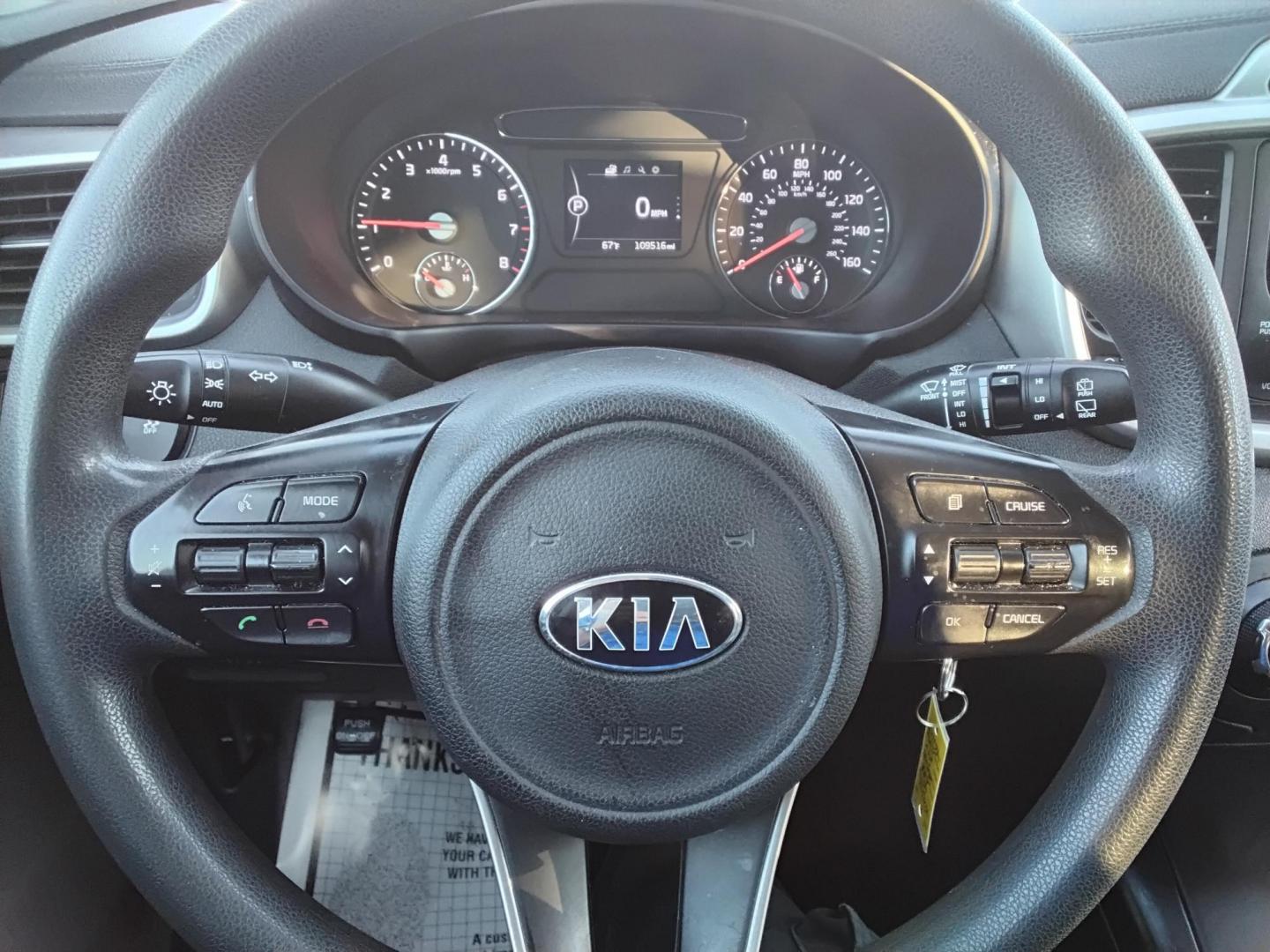 2018 SILVER /Grey Kia Sorento (5XYPG4A30JG) , located at 6112 N Florida Avenue, Tampa, FL, 33604, (888) 521-5131, 27.954929, -82.459534 - $499 DOWN PLUS TAX & TAG. - Photo#8