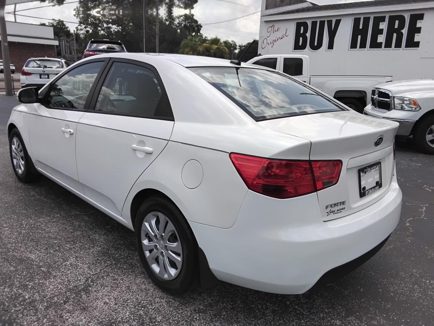 2012 White /Beige Kia Forte (KNAFU4A2XC5) , located at 6112 N Florida Avenue, Tampa, FL, 33604, (888) 521-5131, 27.954929, -82.459534 - $499 down plus tax & tag.- Photo#7