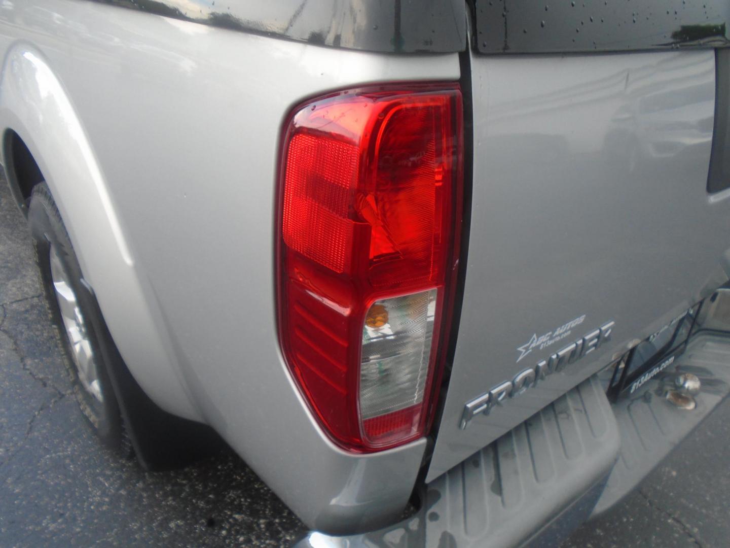 2012 Nissan Frontier (1N6AD0CW3CC) , located at 6112 N Florida Avenue, Tampa, FL, 33604, (888) 521-5131, 27.954929, -82.459534 - Photo#10