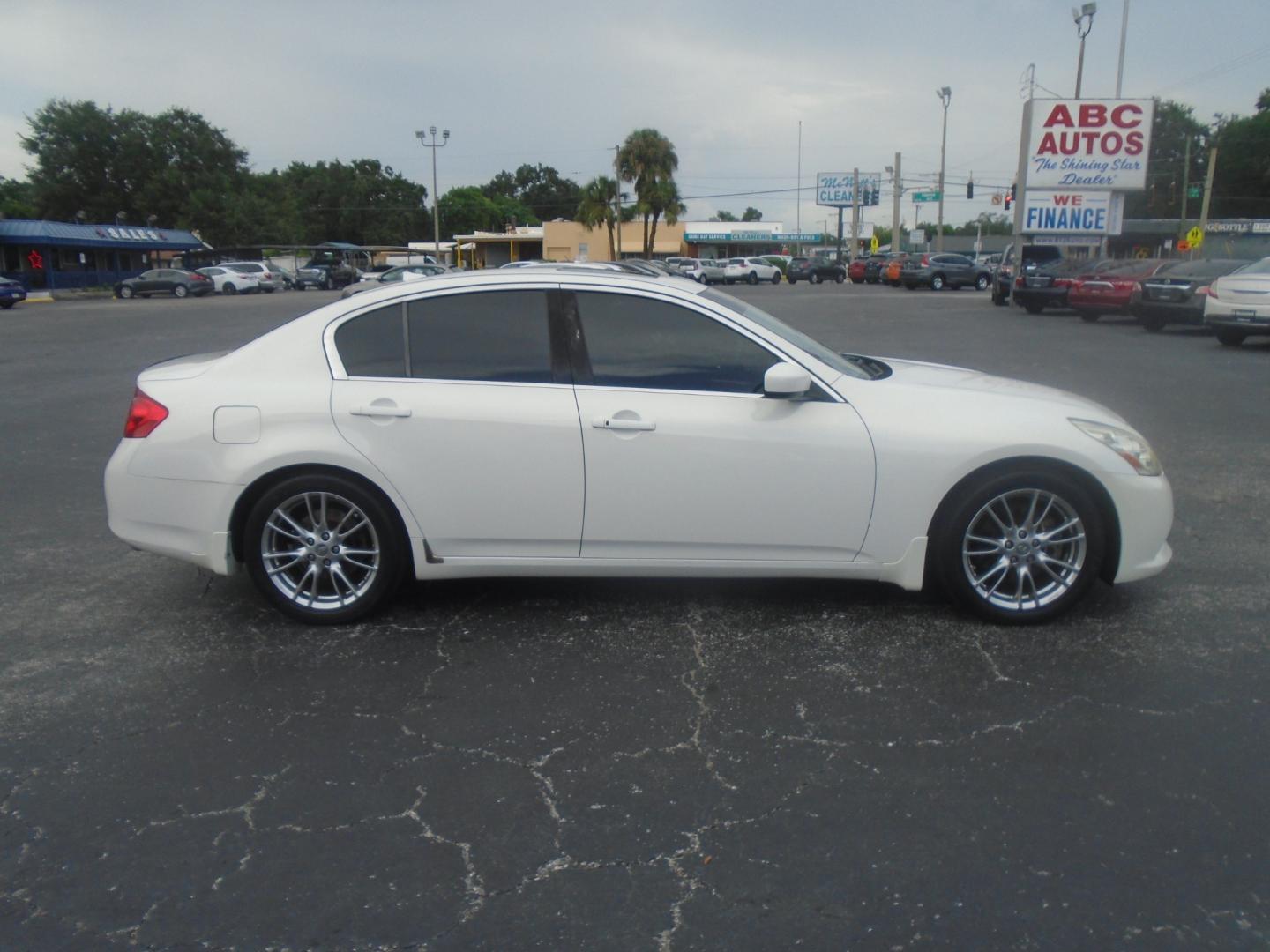 2012 Infiniti G Sedan (JN1CV6AP4CM) , located at 6112 N Florida Avenue, Tampa, FL, 33604, (888) 521-5131, 27.954929, -82.459534 - Photo#2