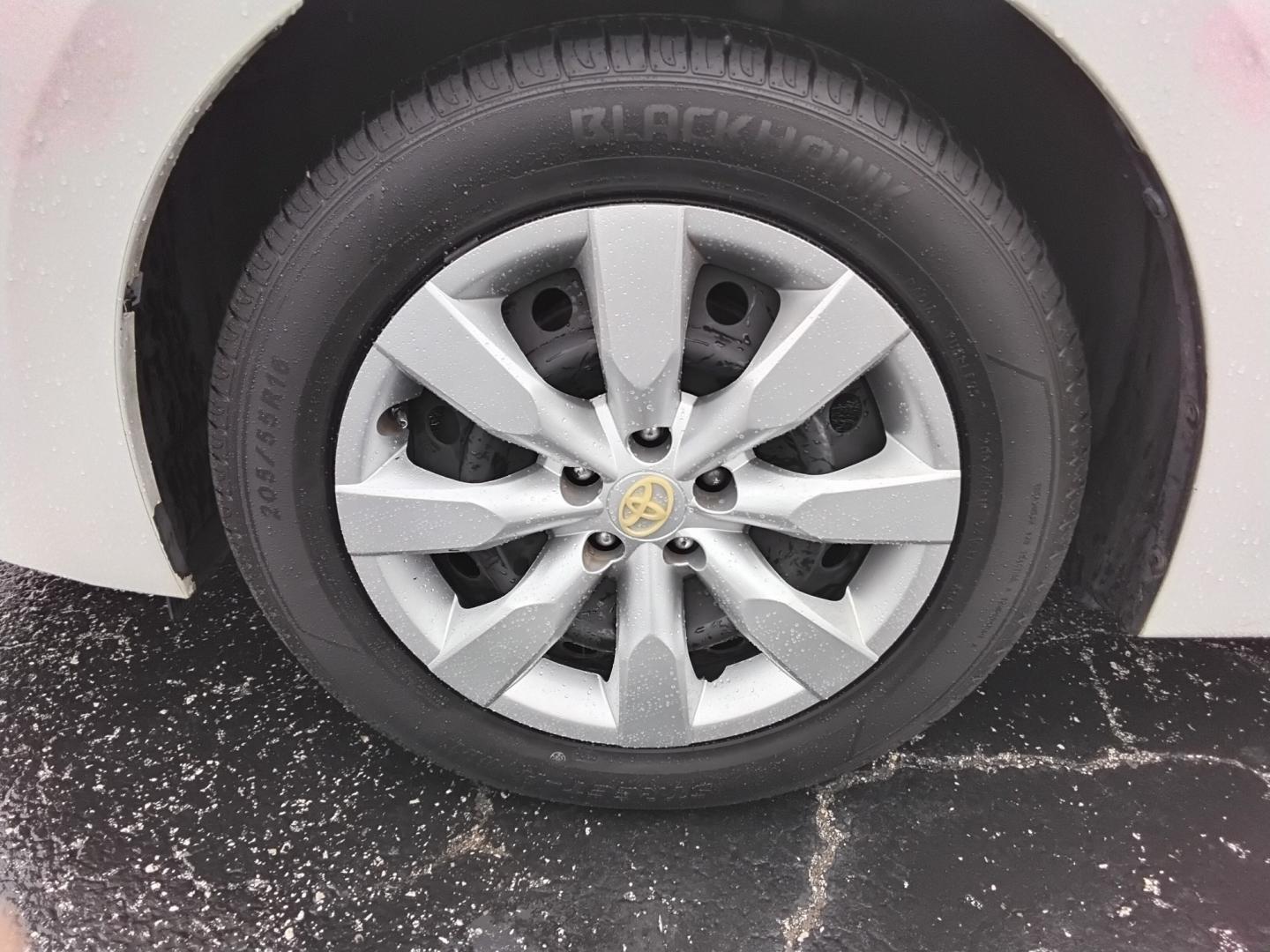2015 White /Grey Toyota Corolla (2T1BURHEXFC) , located at 6112 N Florida Avenue, Tampa, FL, 33604, (888) 521-5131, 27.954929, -82.459534 - $499 down plus tax & tag.- Photo#8