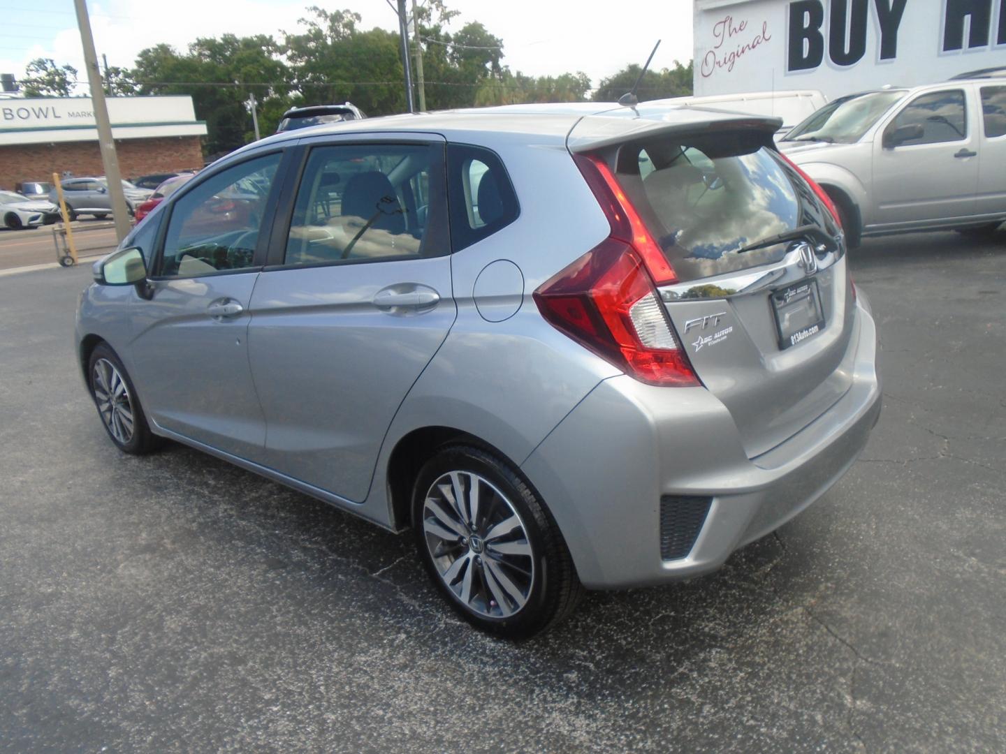 2017 Honda Fit (3HGGK5H72HM) , located at 6112 N Florida Avenue, Tampa, FL, 33604, (888) 521-5131, 27.954929, -82.459534 - Photo#11